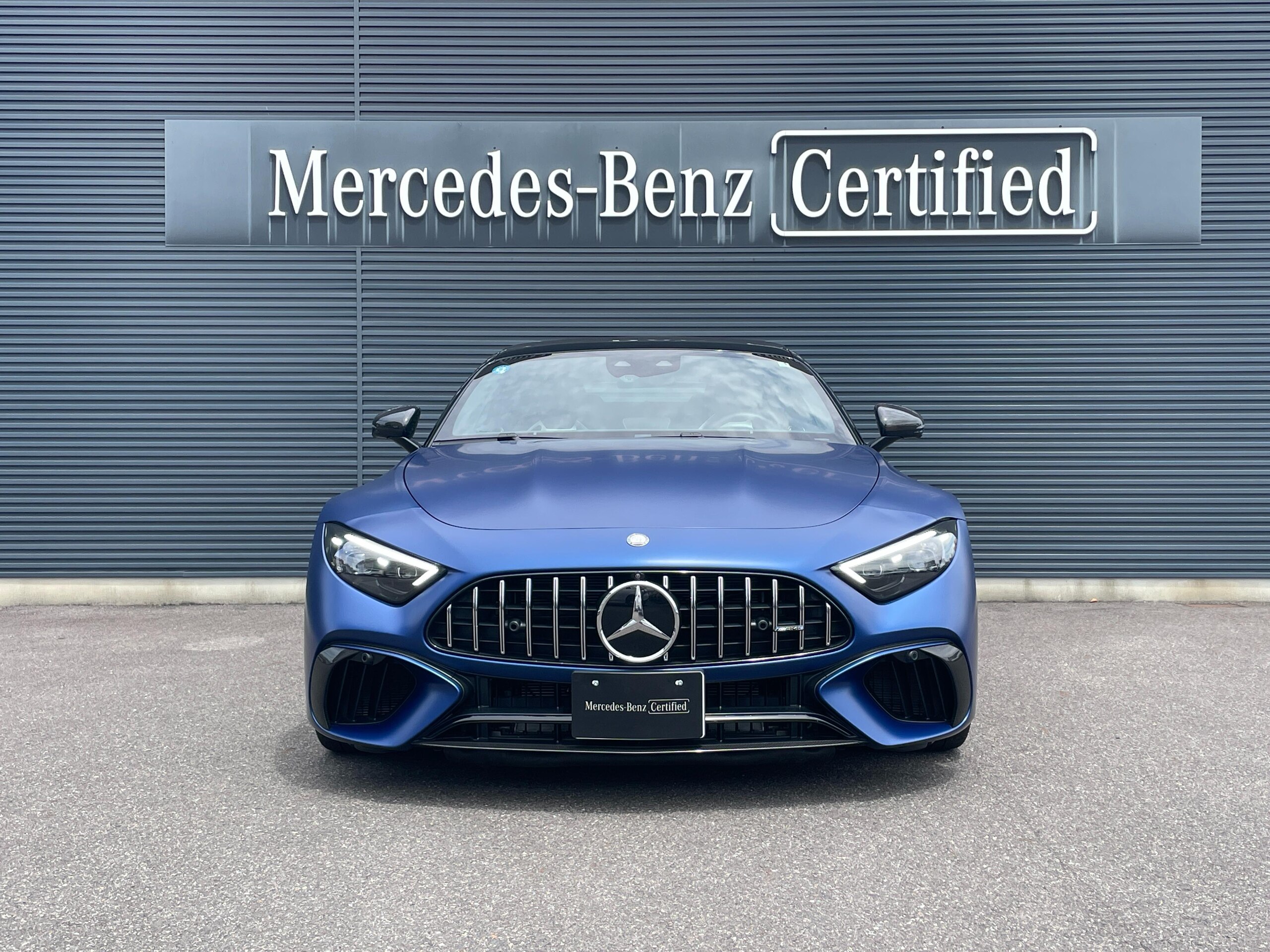 2025 Mercedes Benz AMG SL63 SE Performance Spectral Blue Magno (Matte) Exterior for sale in Japan