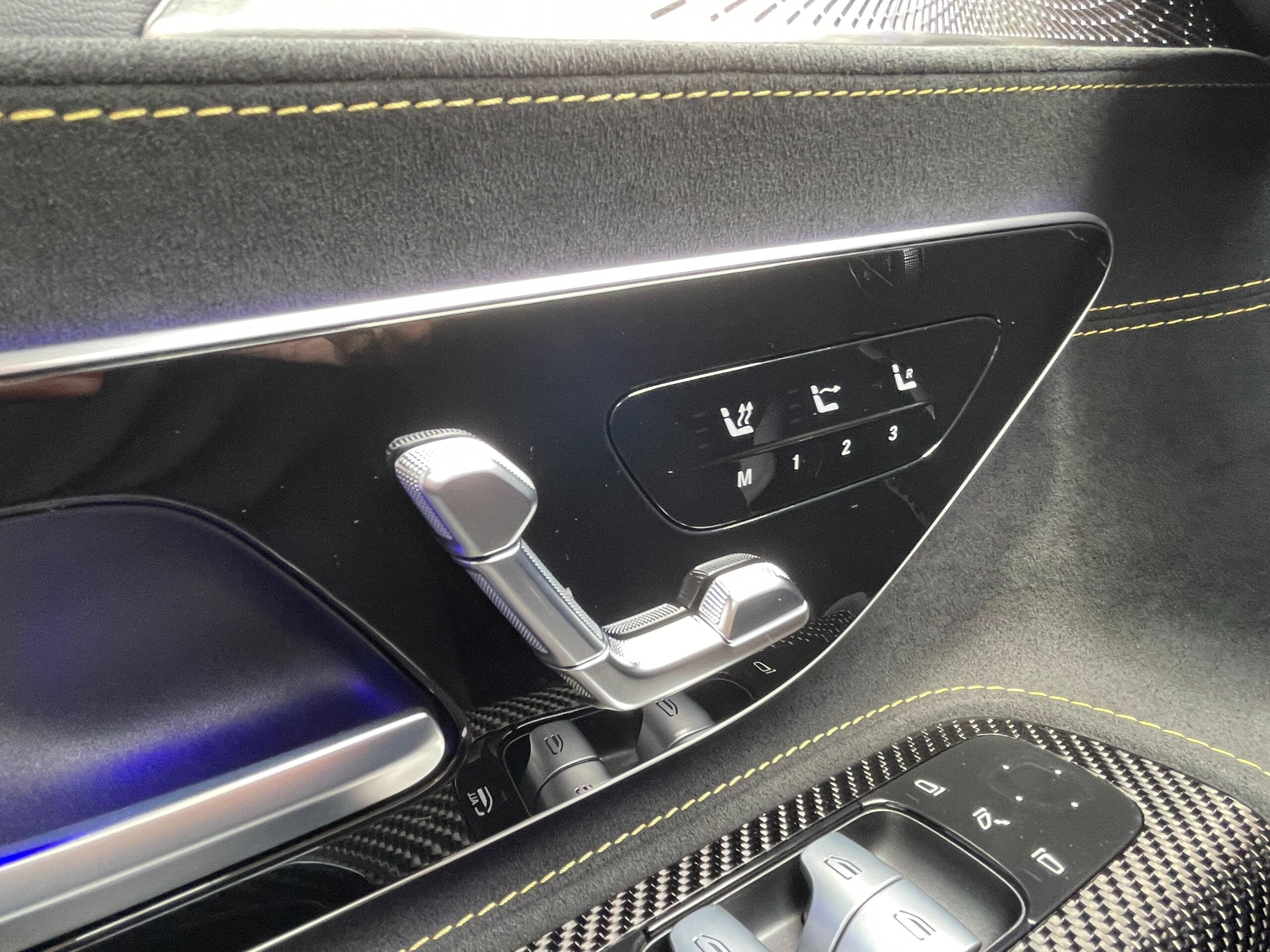 2025 Mercedes Benz AMG SL63 SE Performance — Photo 8 / 51