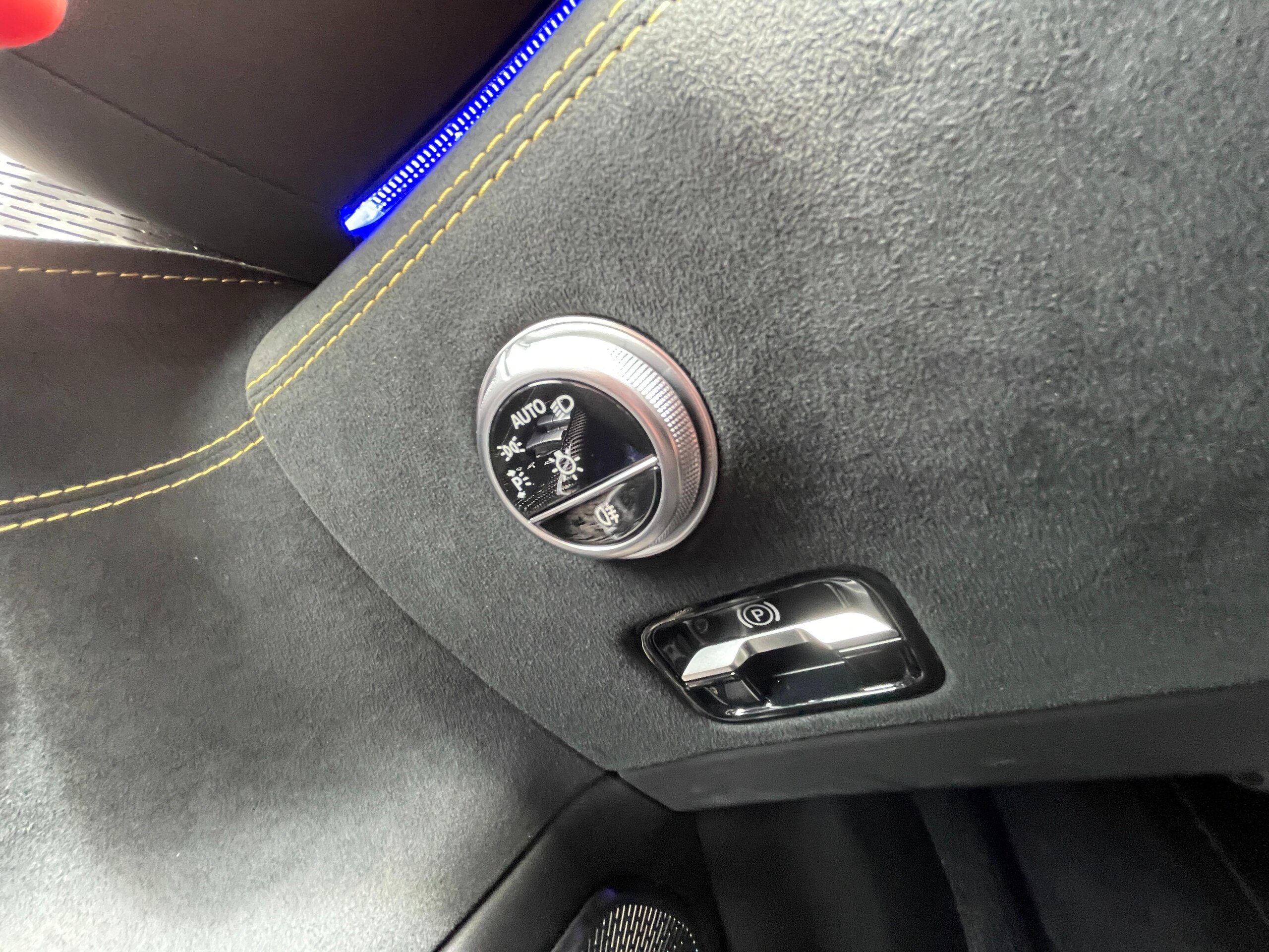2025 Mercedes Benz AMG SL63 SE Performance — Photo 12 / 51