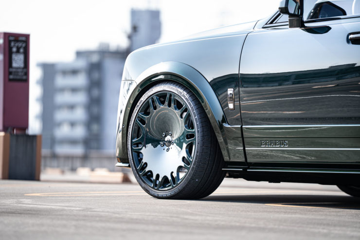2025 Rolls-Royce Cullinan Series 2 Black Badge BRABUS WIDESTAR — Photo 12 / 14