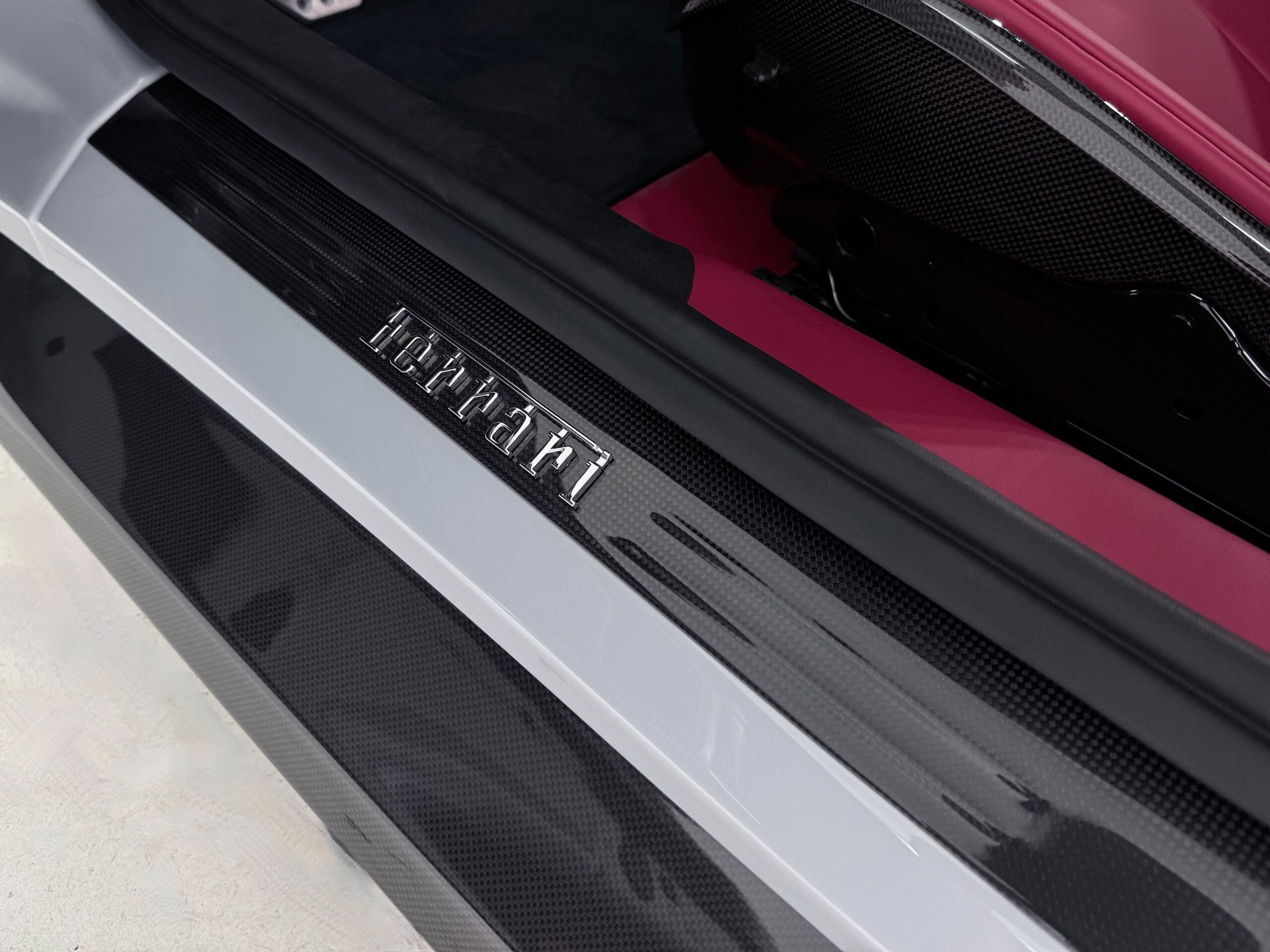 2026 Ferrari 12Cilindri — Photo 27 / 43
