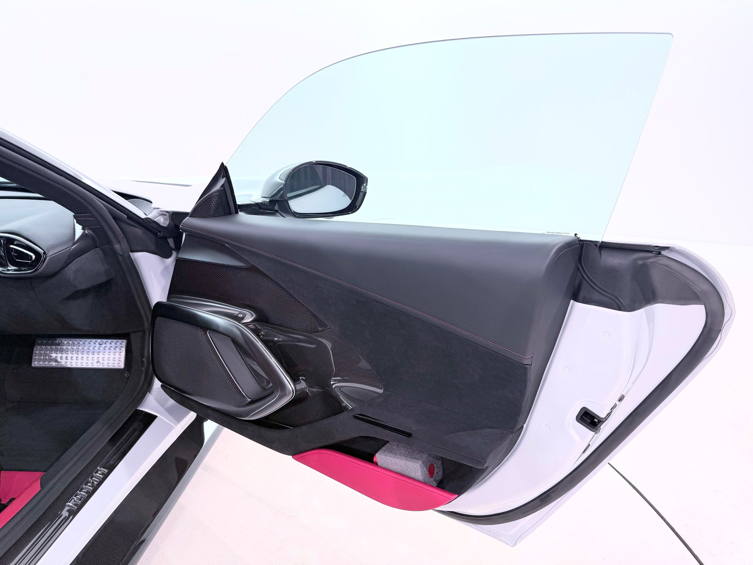 2026 Ferrari 12Cilindri — Photo 30 / 43