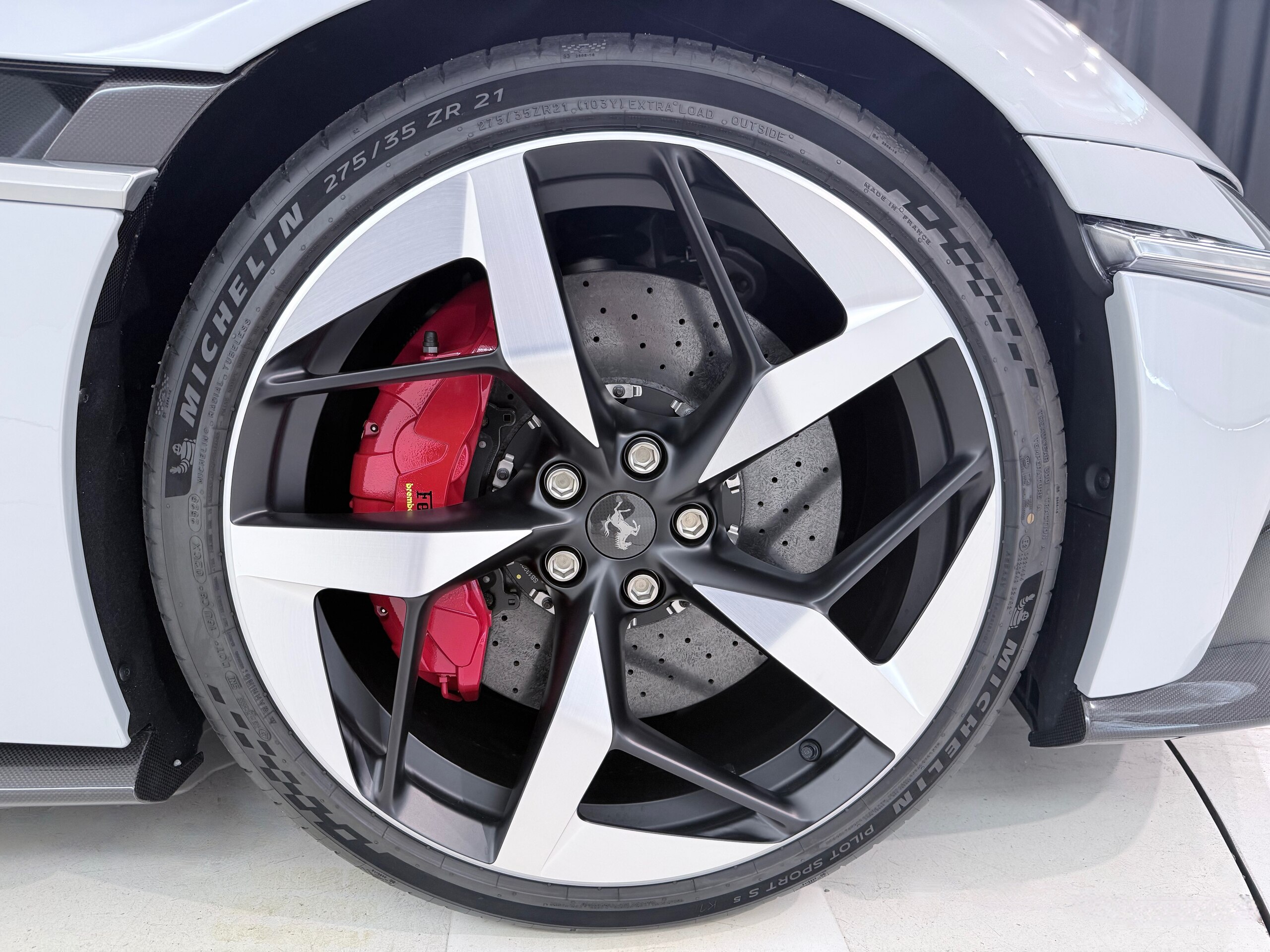 2026 Ferrari 12Cilindri — Photo 39 / 43