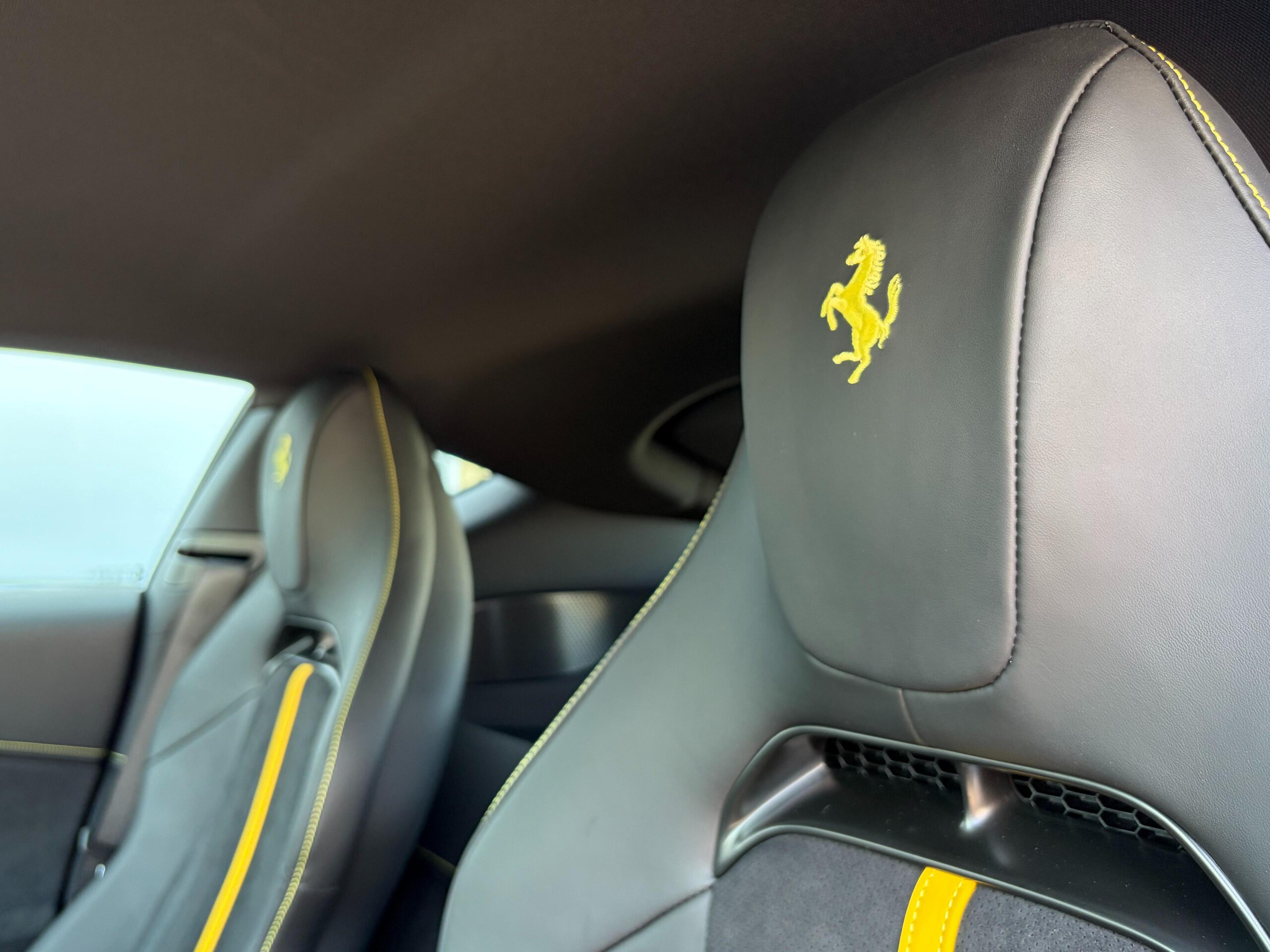 2026 Ferrari 12Cilindri — Photo 20 / 37