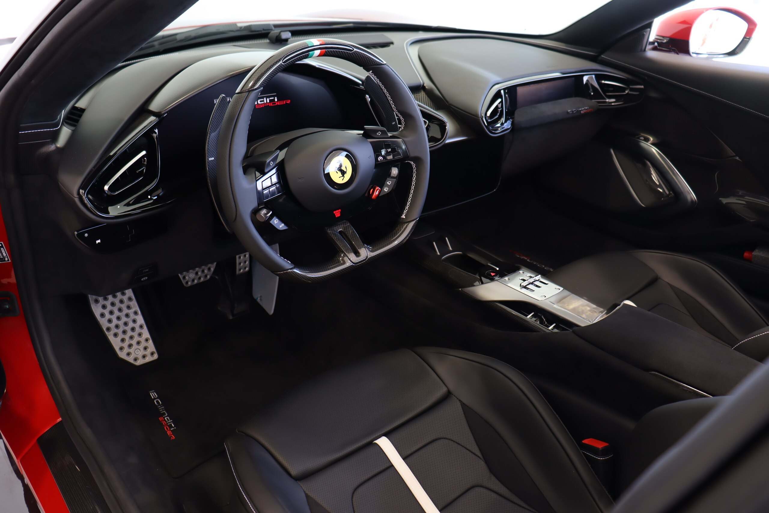 2026 Ferrari 12Cilindri Spider — Photo 8 / 28