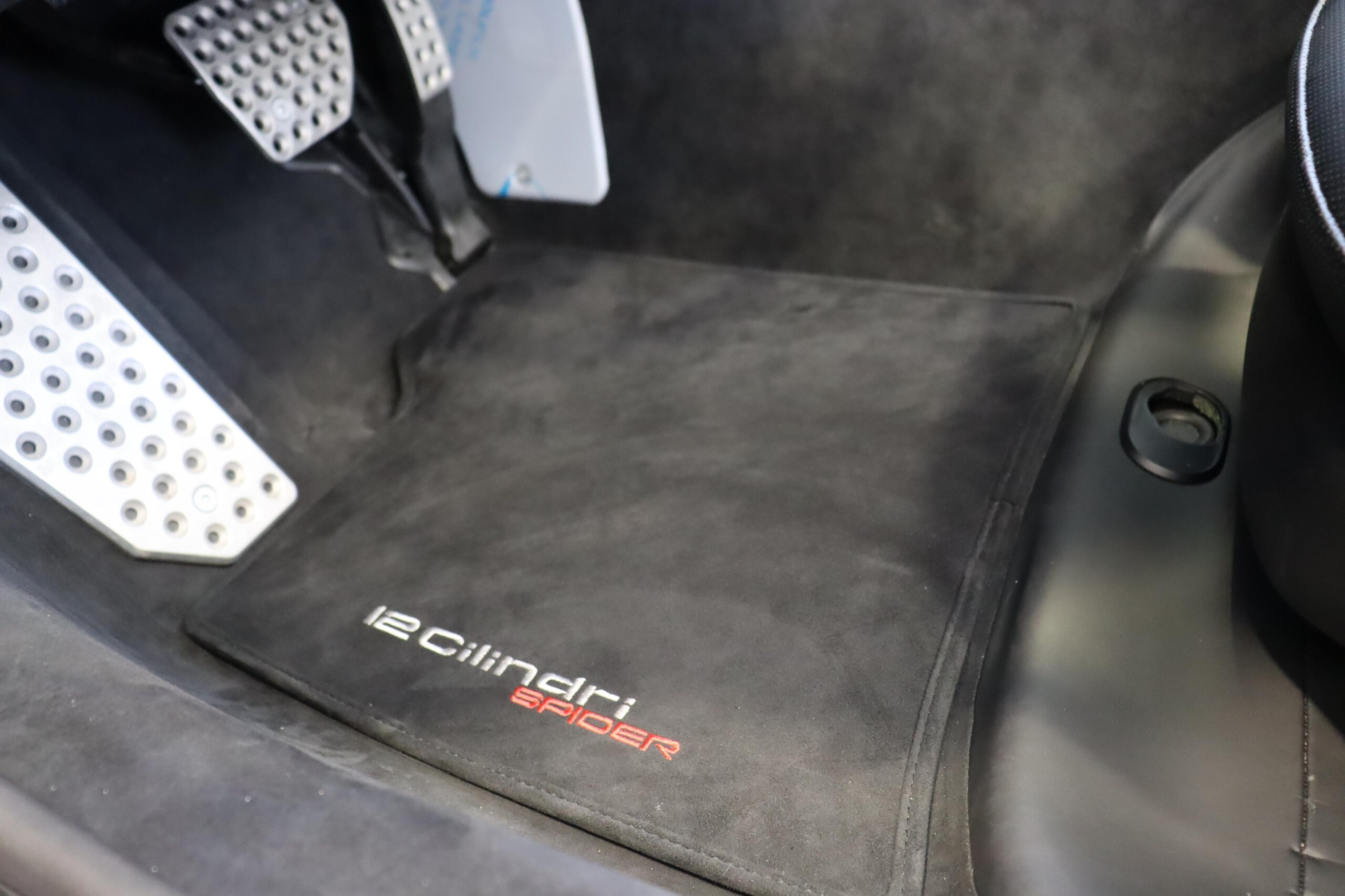 2026 Ferrari 12Cilindri Spider — Photo 21 / 28