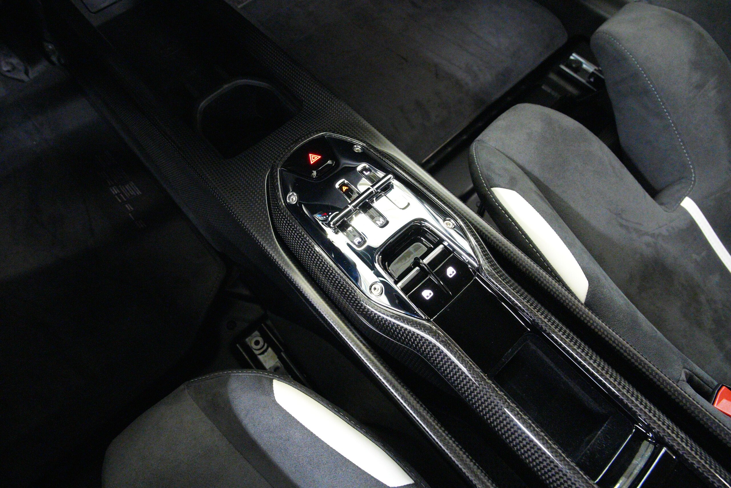 2026 Ferrari 296 Speciale — Photo 9 / 44
