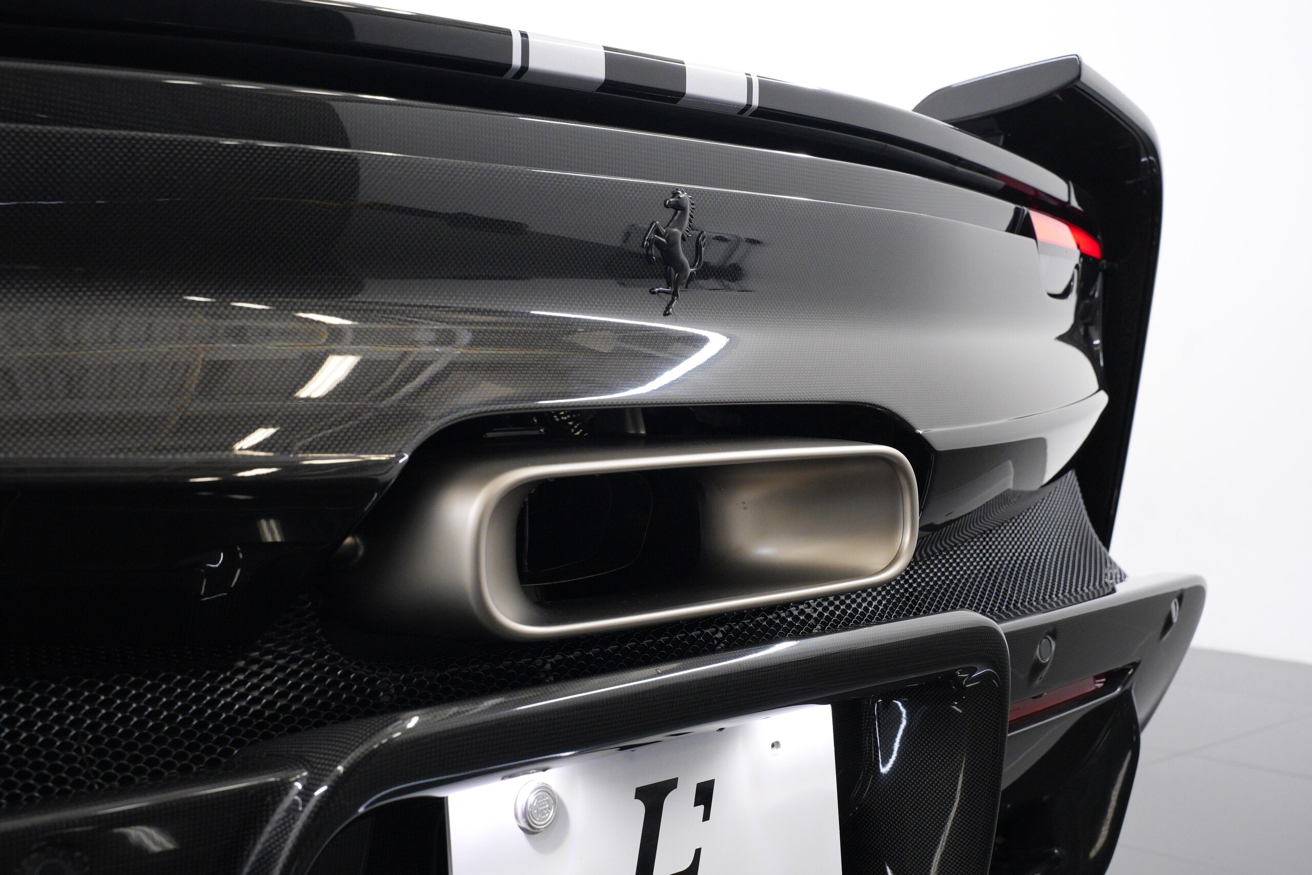 2026 Ferrari 296 Speciale — Photo 23 / 44