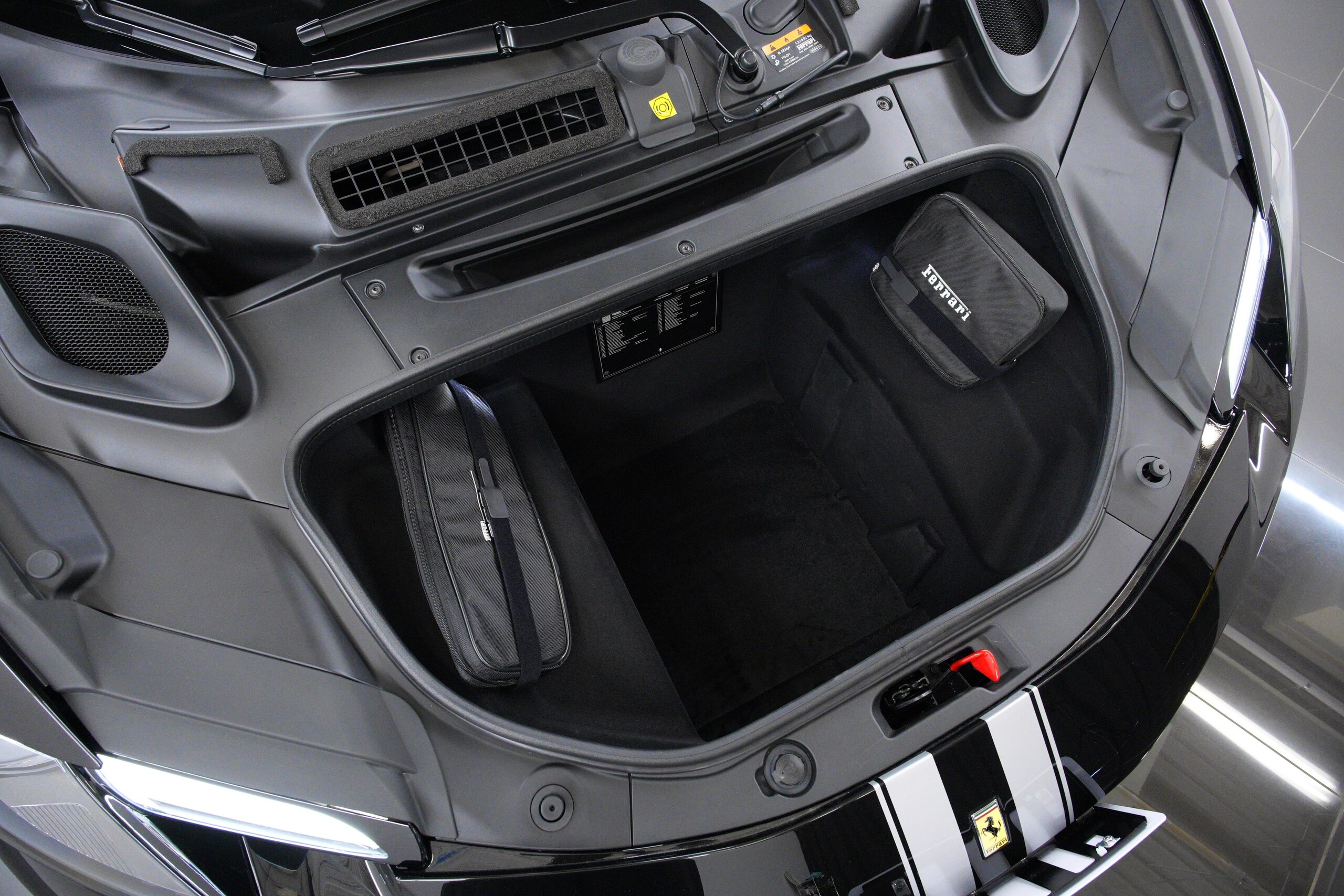 2026 Ferrari 296 Speciale — Photo 26 / 44
