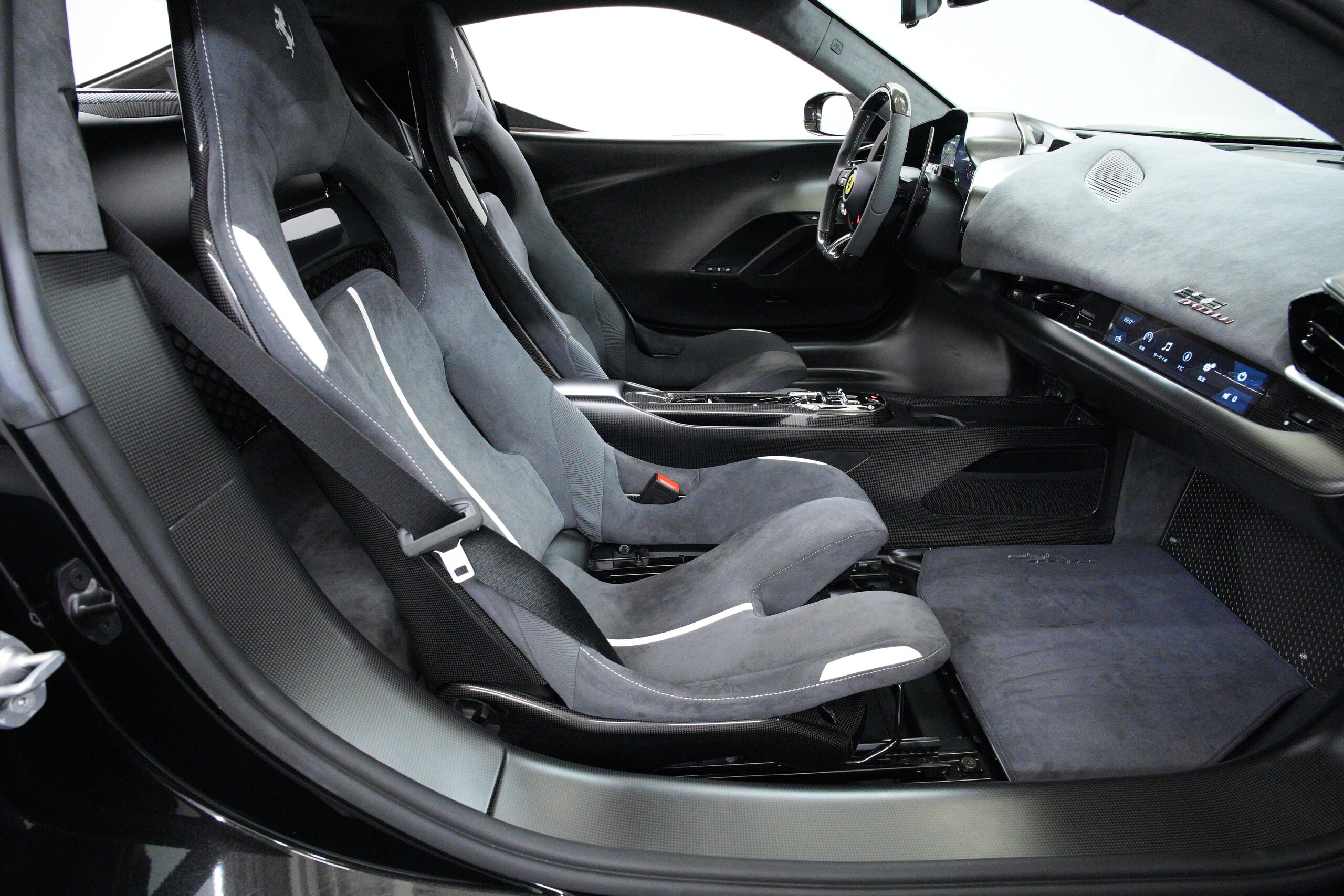 2026 Ferrari 296 Speciale — Photo 32 / 44