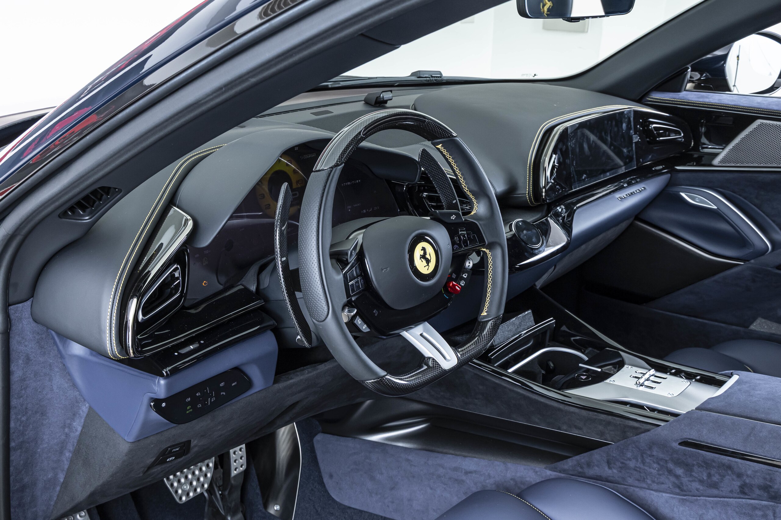 2026 Ferrari Purosangue — Photo 8 / 29