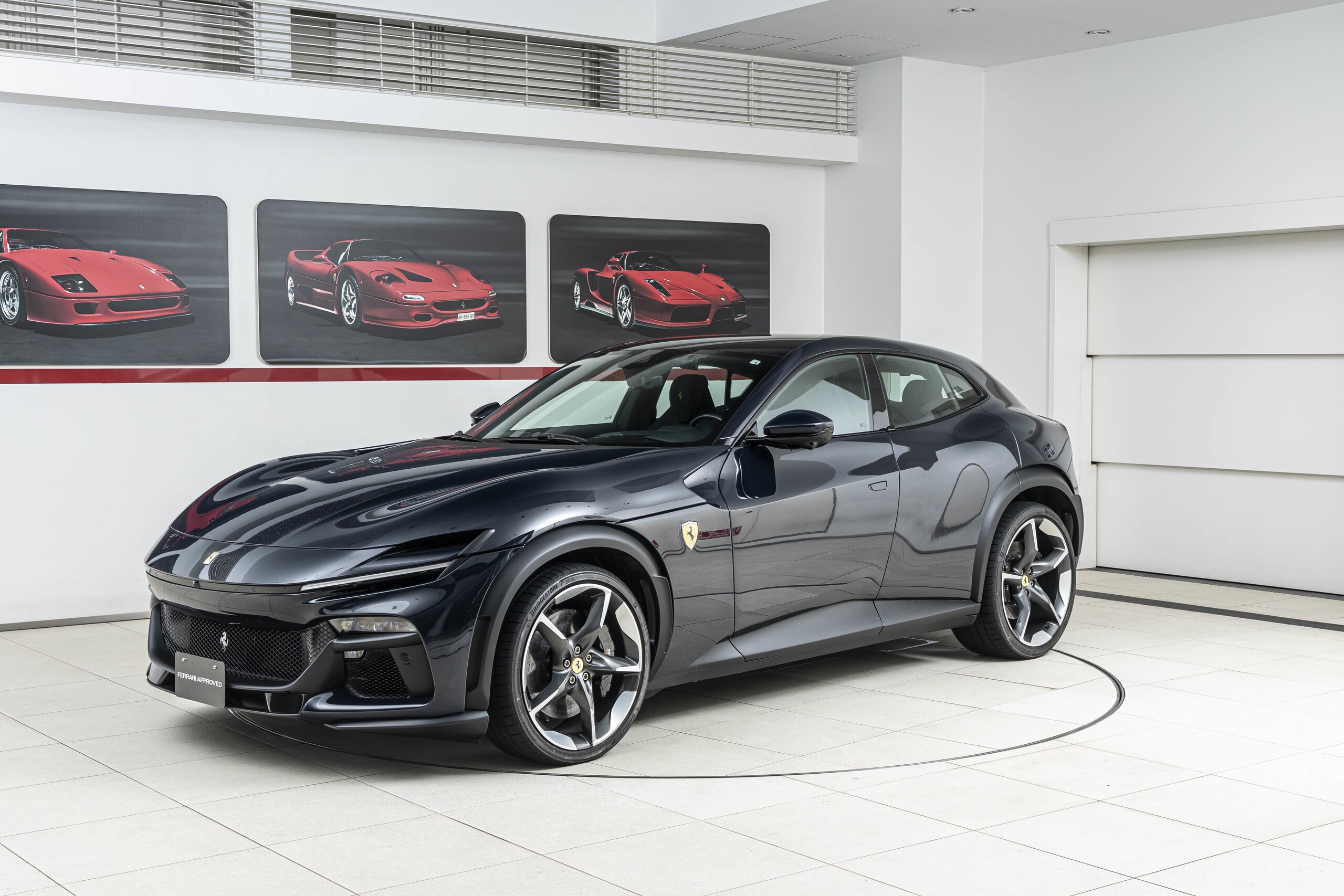 2026 Ferrari Purosangue — Photo 12 / 29