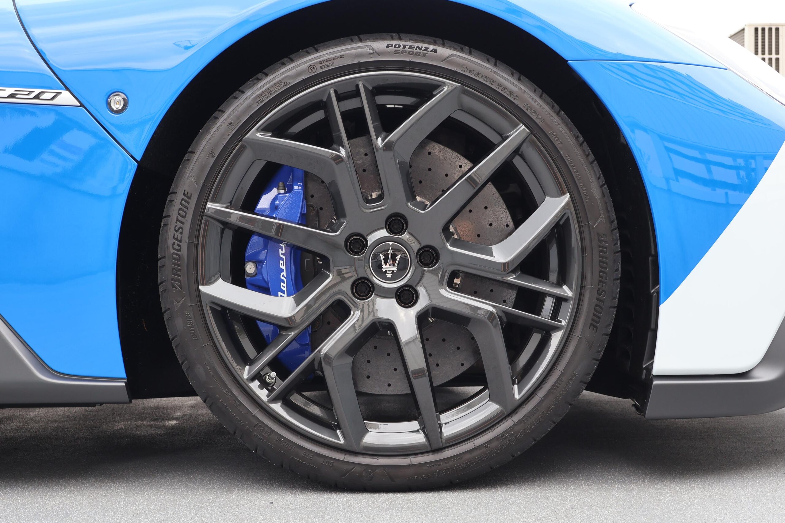 2026 Maserati MC20 Cielo — Photo 34 / 73