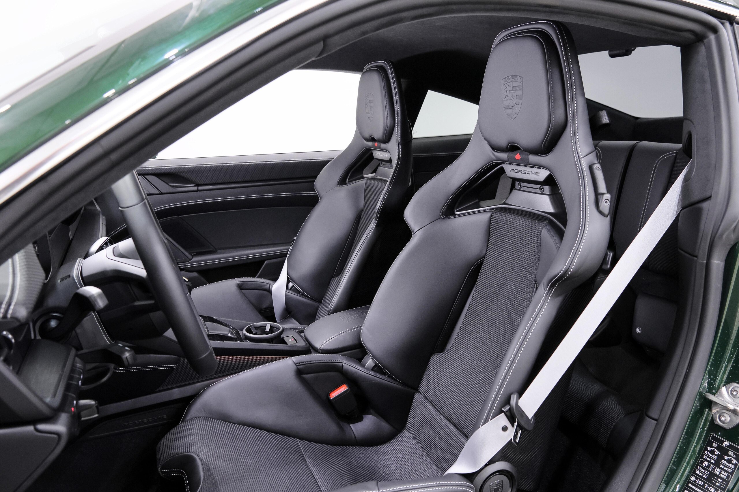 2026 Porsche 911 GT3 — Photo 8 / 71