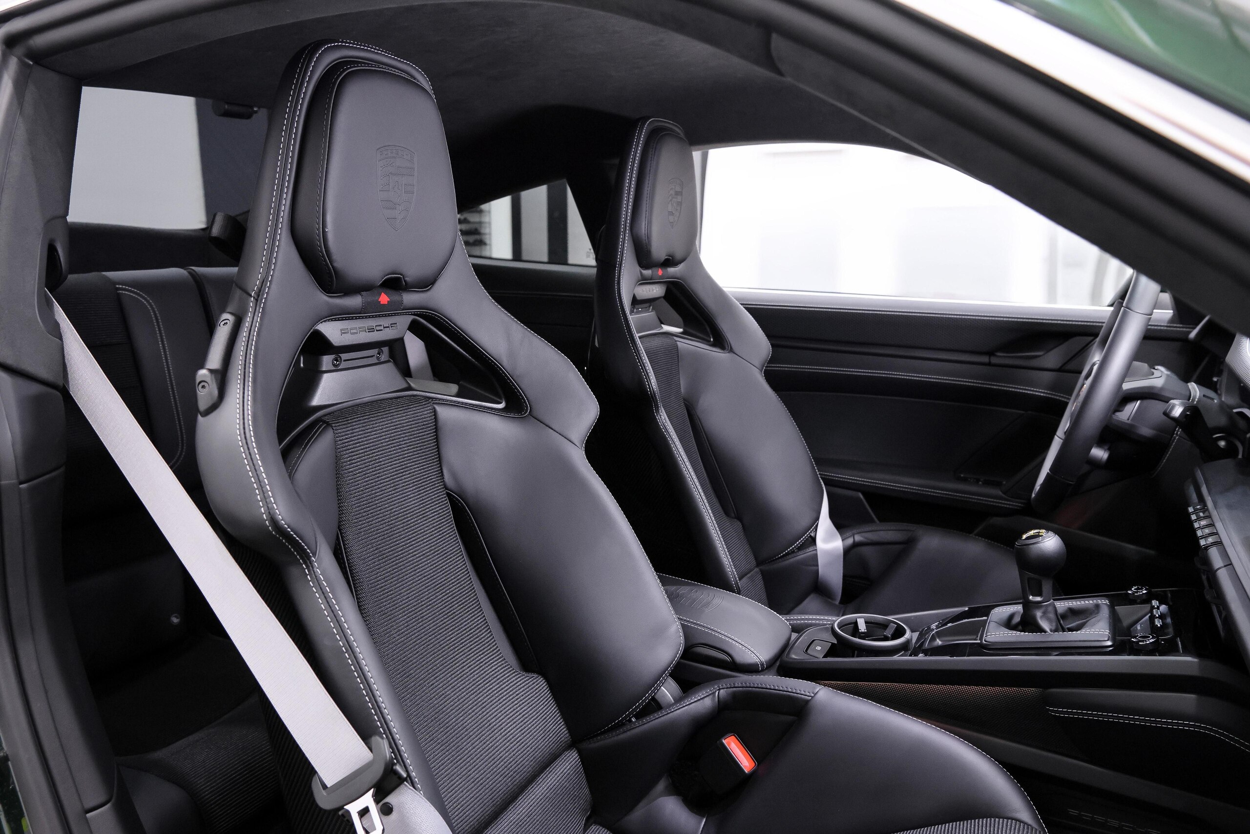 2026 Porsche 911 GT3 — Photo 9 / 71