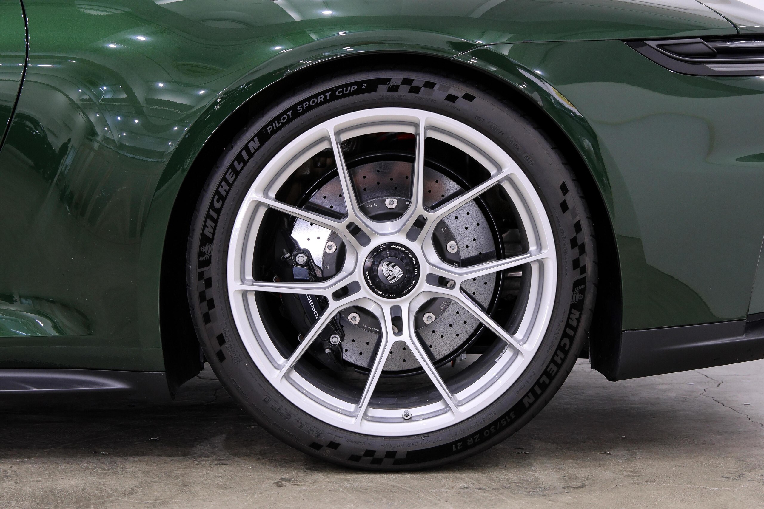 2026 Porsche 911 GT3 — Photo 12 / 71