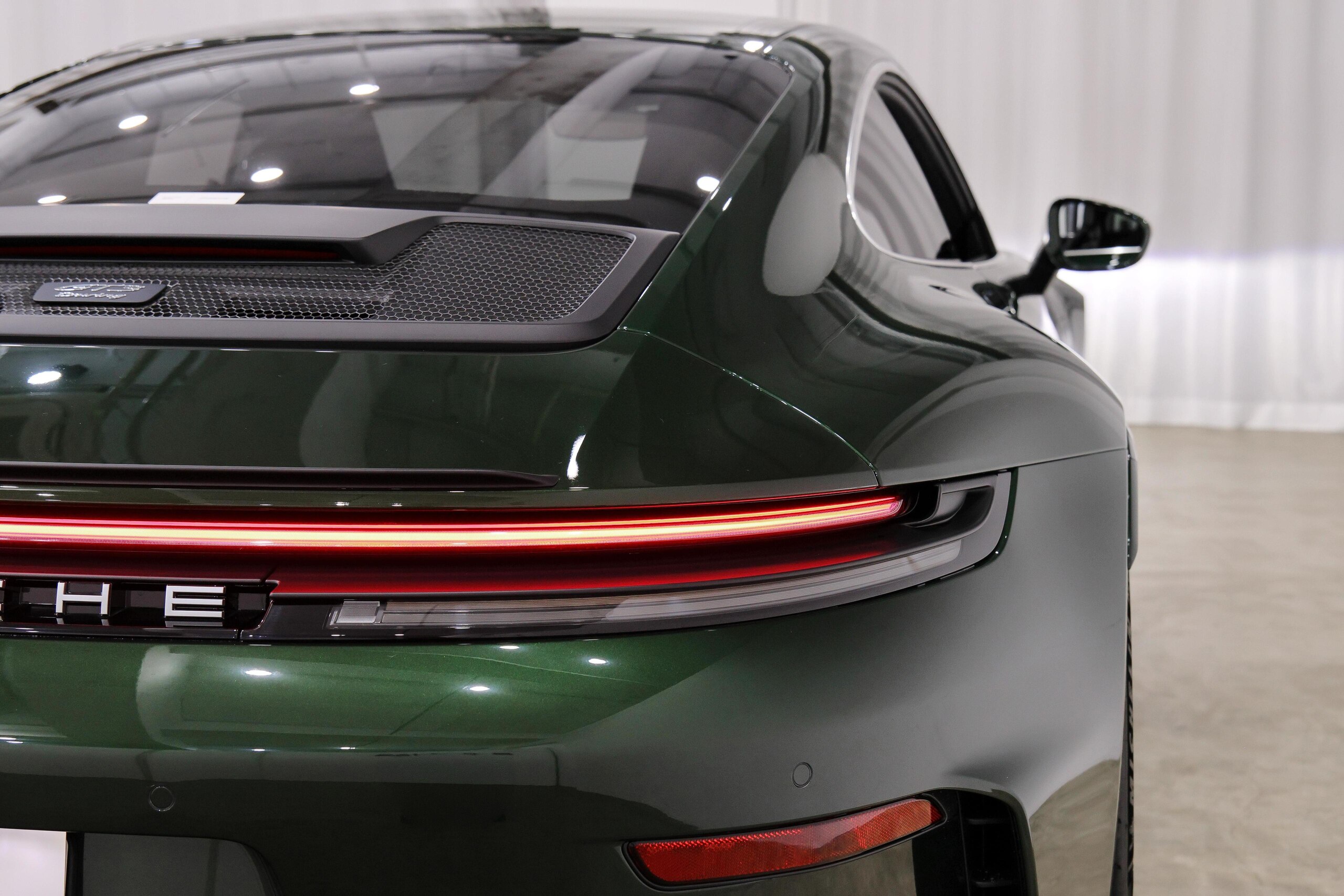 2026 Porsche 911 GT3 — Photo 19 / 71
