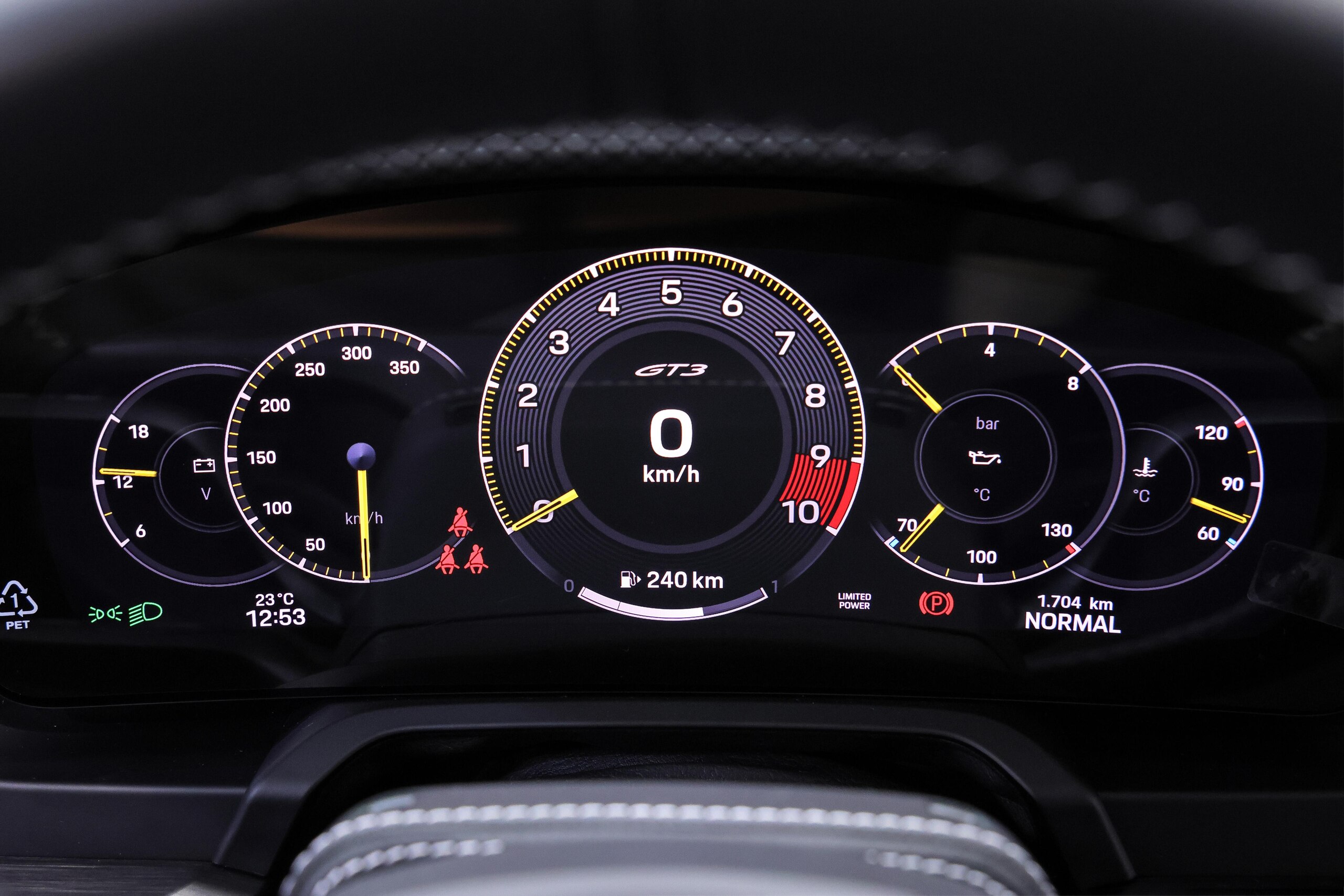 2026 Porsche 911 GT3 — Photo 54 / 71