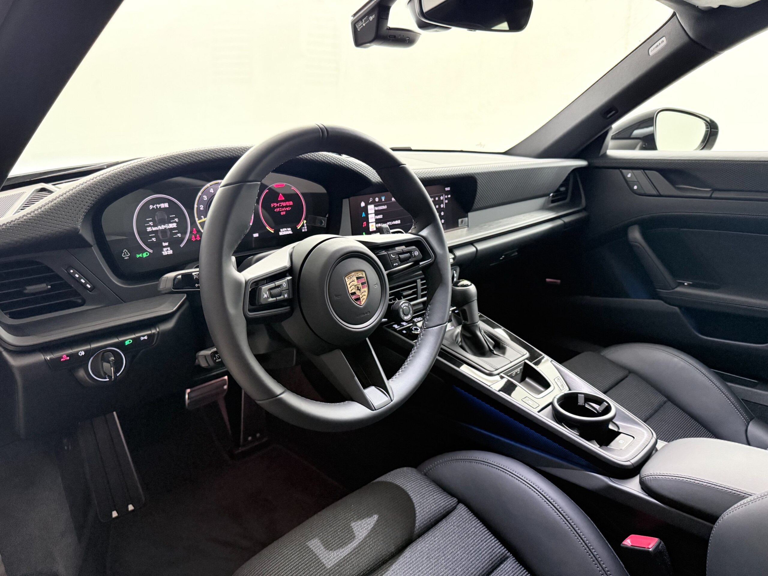 2026 Porsche 911 GT3 — Photo 15 / 49