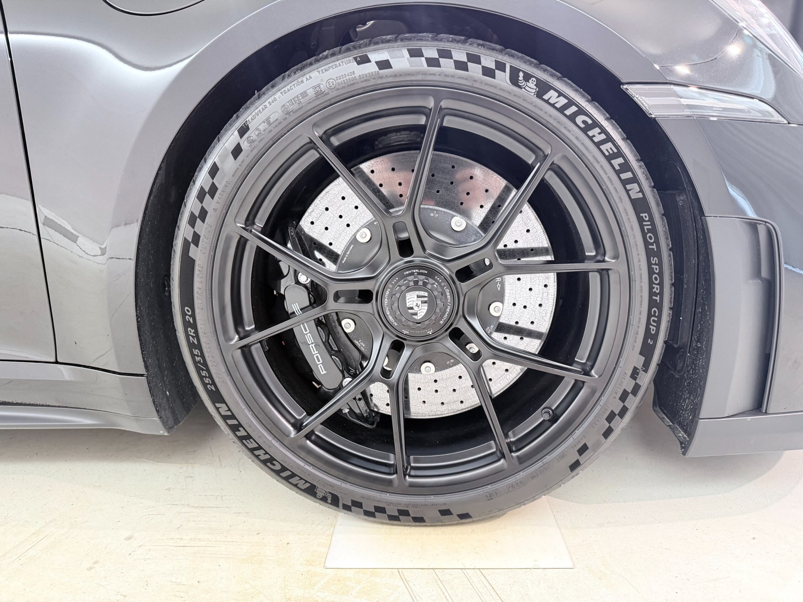 2026 Porsche 911 GT3 — Photo 46 / 49