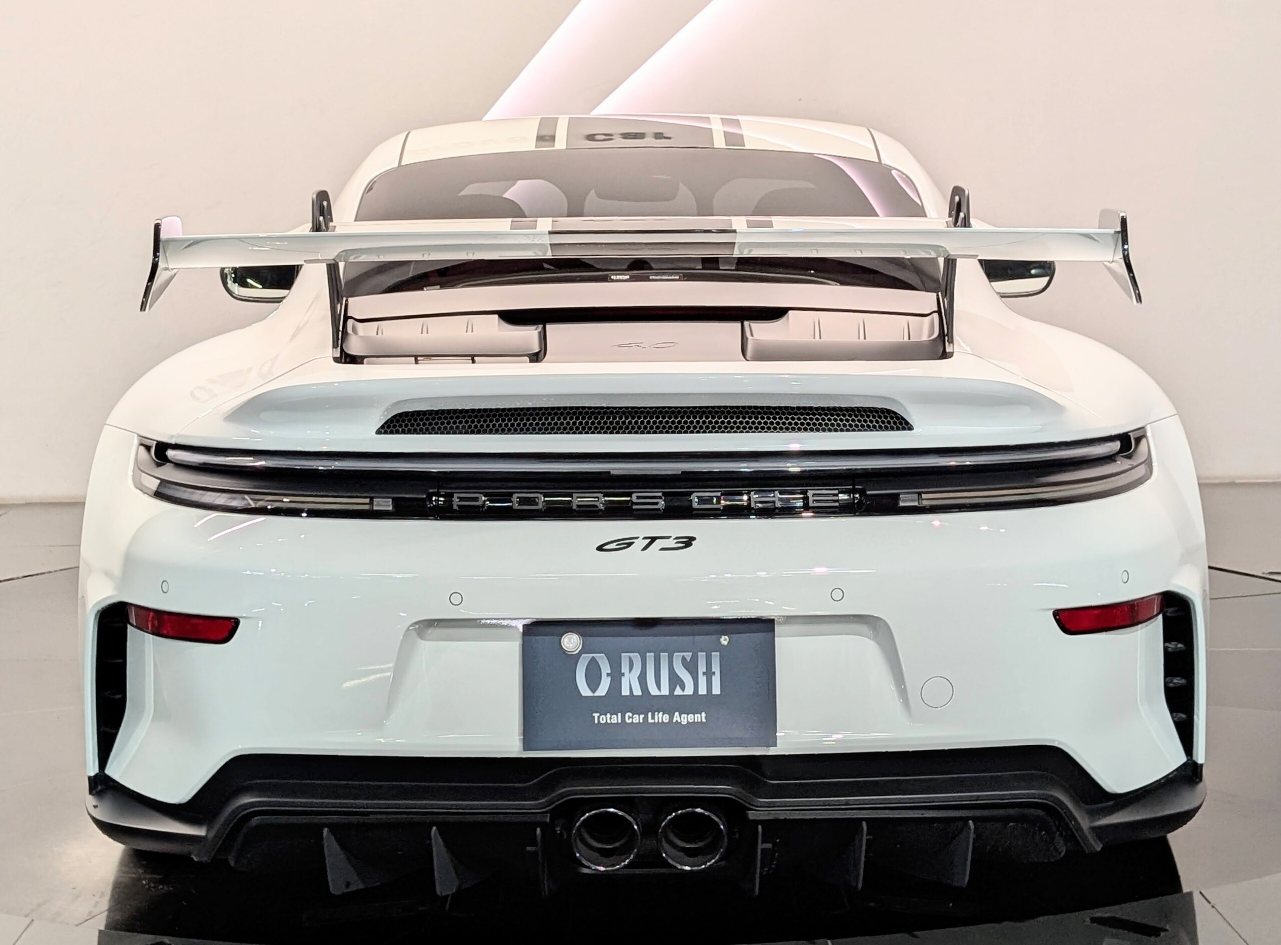 2026 Porsche 911 GT3 — Photo 6 / 39
