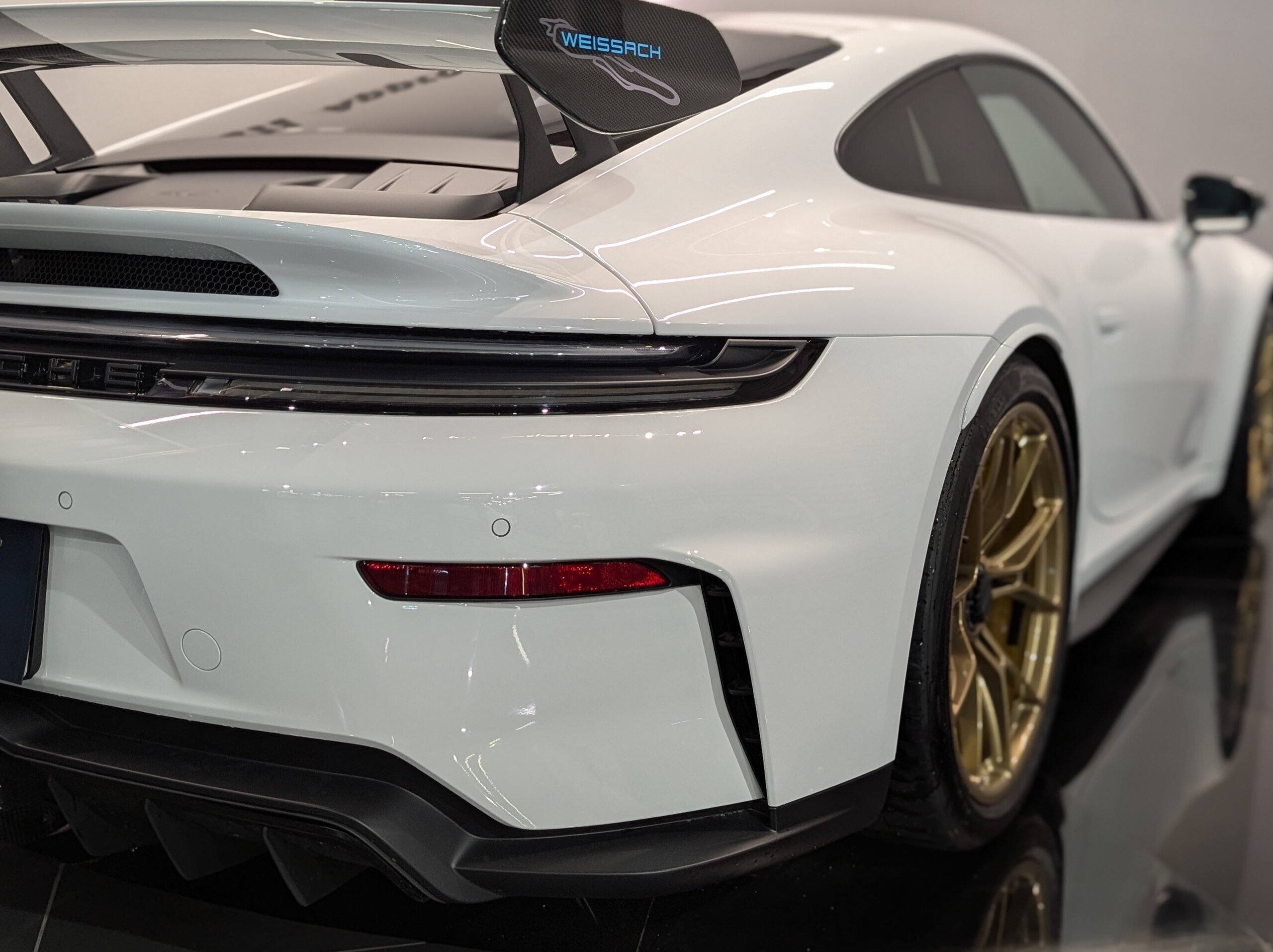 2026 Porsche 911 GT3 — Photo 13 / 39