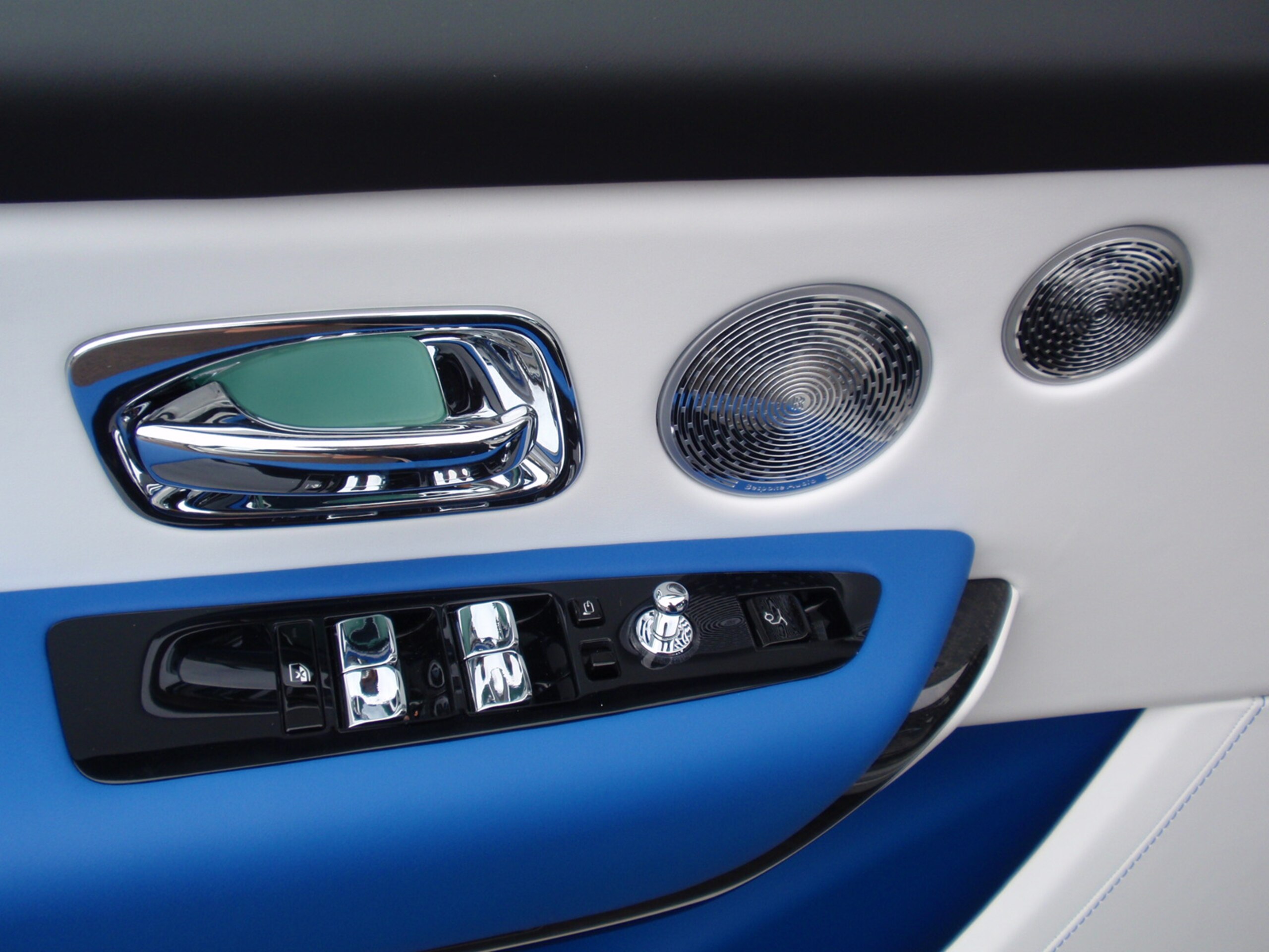 2026 Rolls-Royce Cullinan Black Badge — Photo 58 / 70