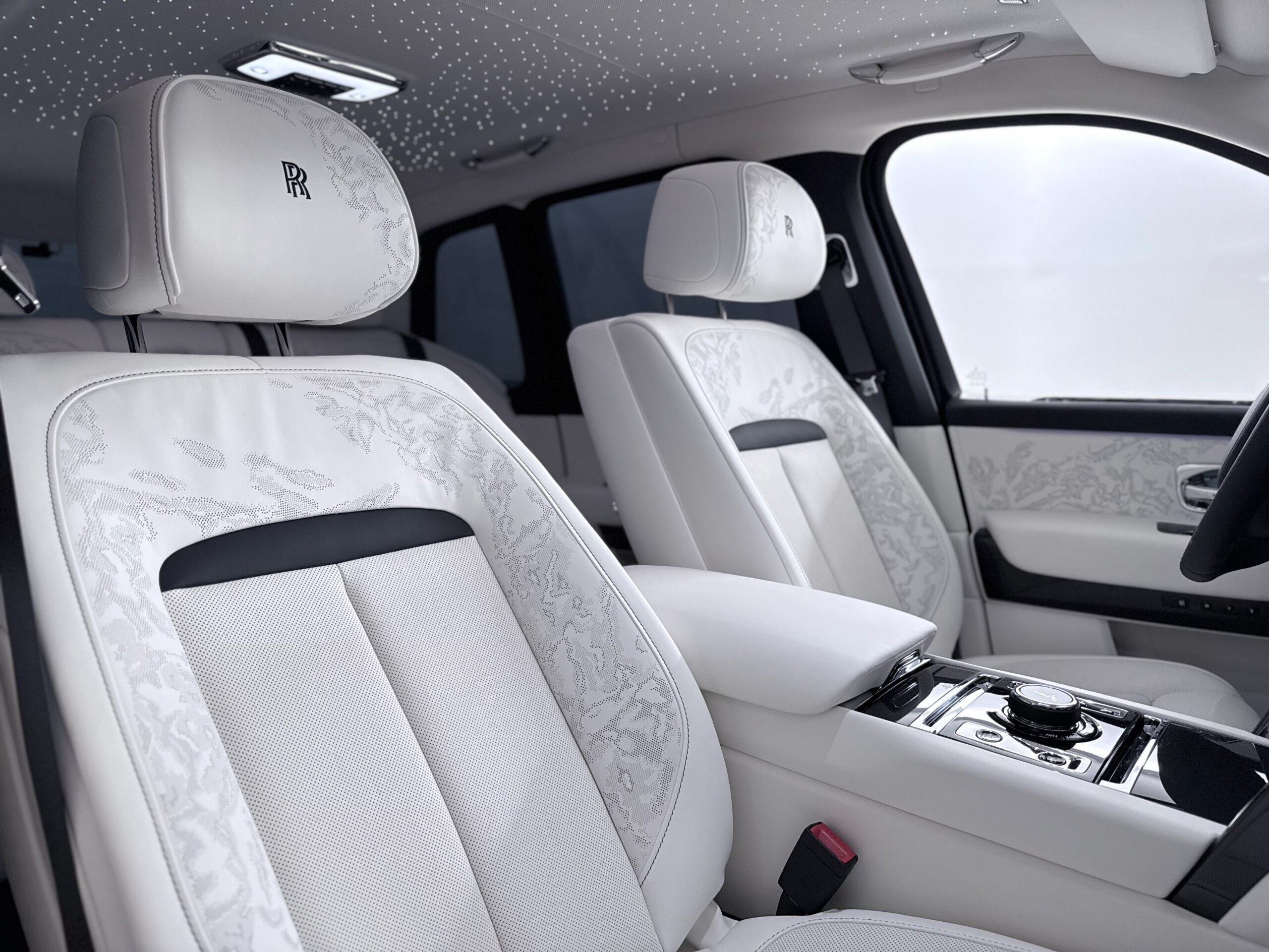 2026 Rolls-Royce Cullinan Black Badge — Photo 44 / 59