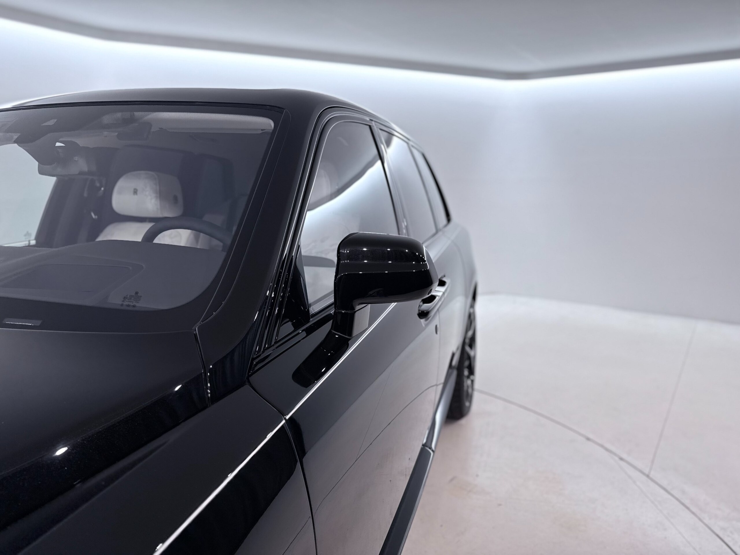 2026 Rolls-Royce Cullinan Black Badge — Photo 49 / 59