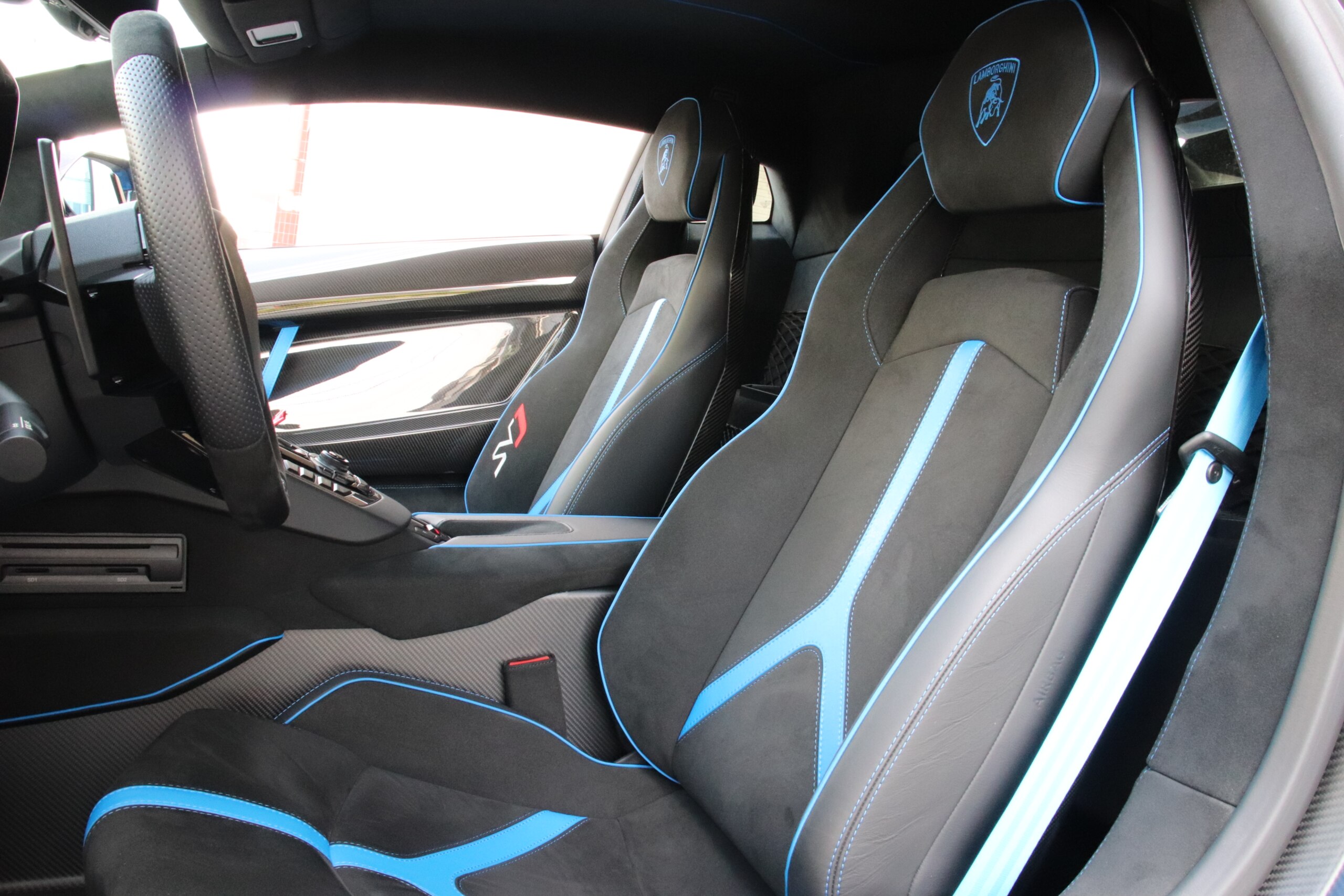 2020 Lamborghini Aventador SV — Photo 13 / 23