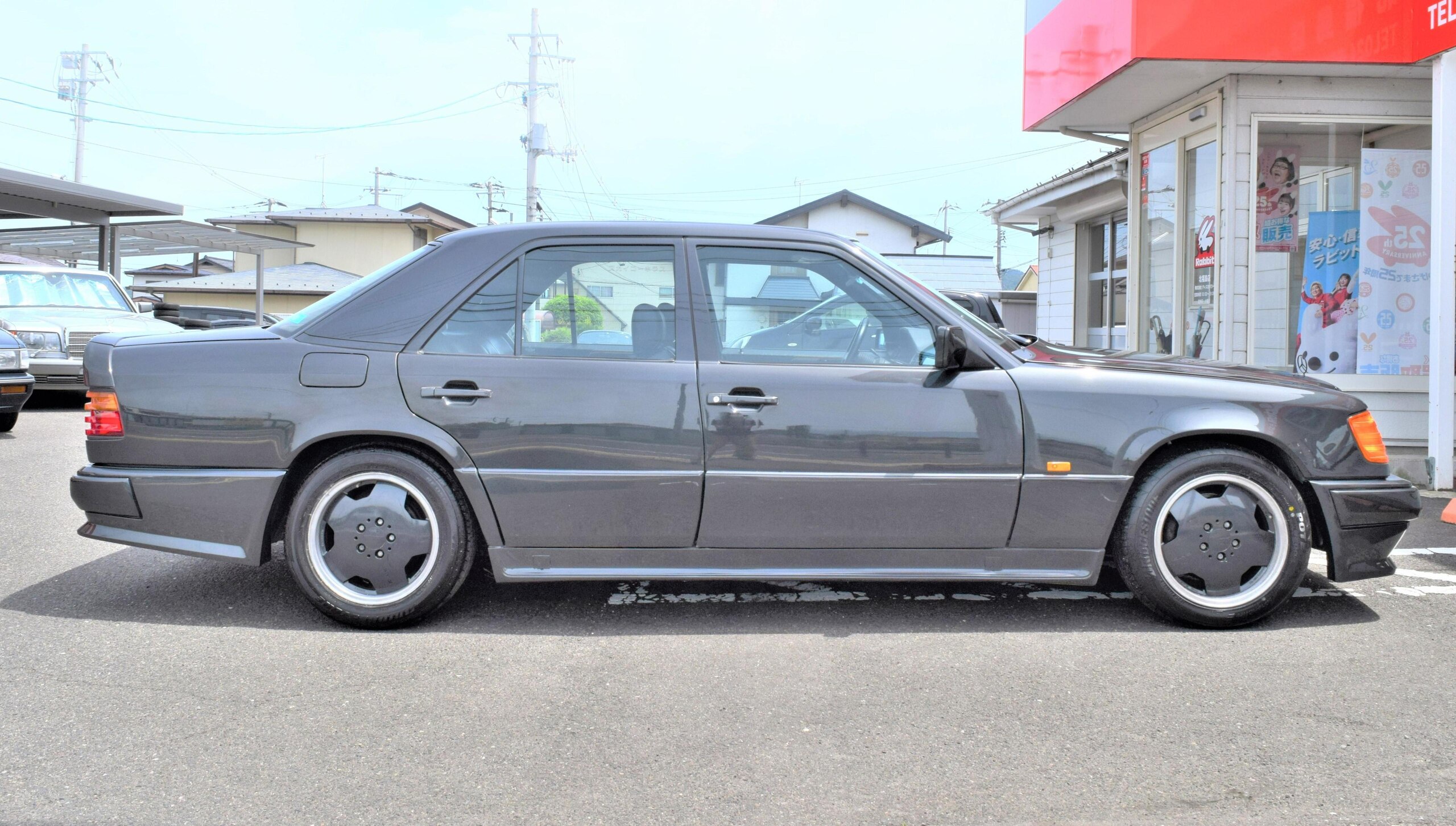 1988 Mercedes Benz 300E 3.2 AMG — Photo 7 / 20