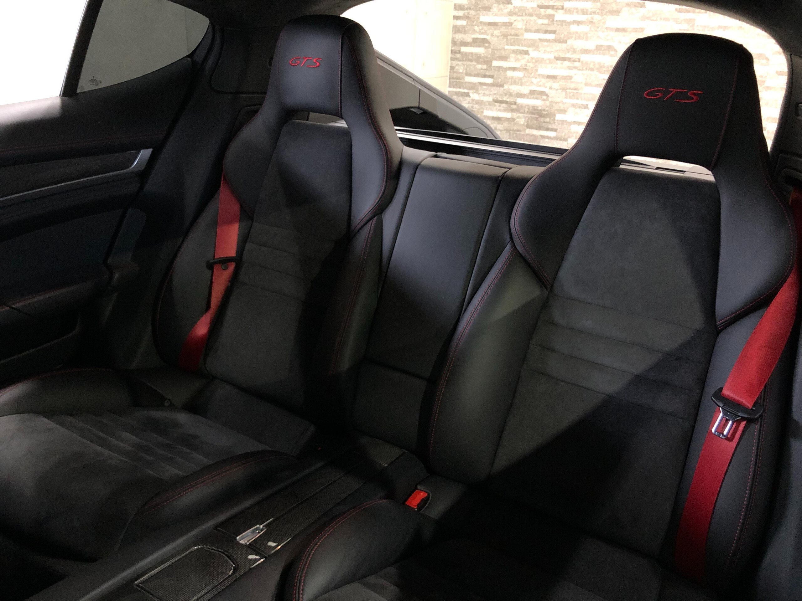 2012 Porsche Panamera GTS — Photo 29 / 32
