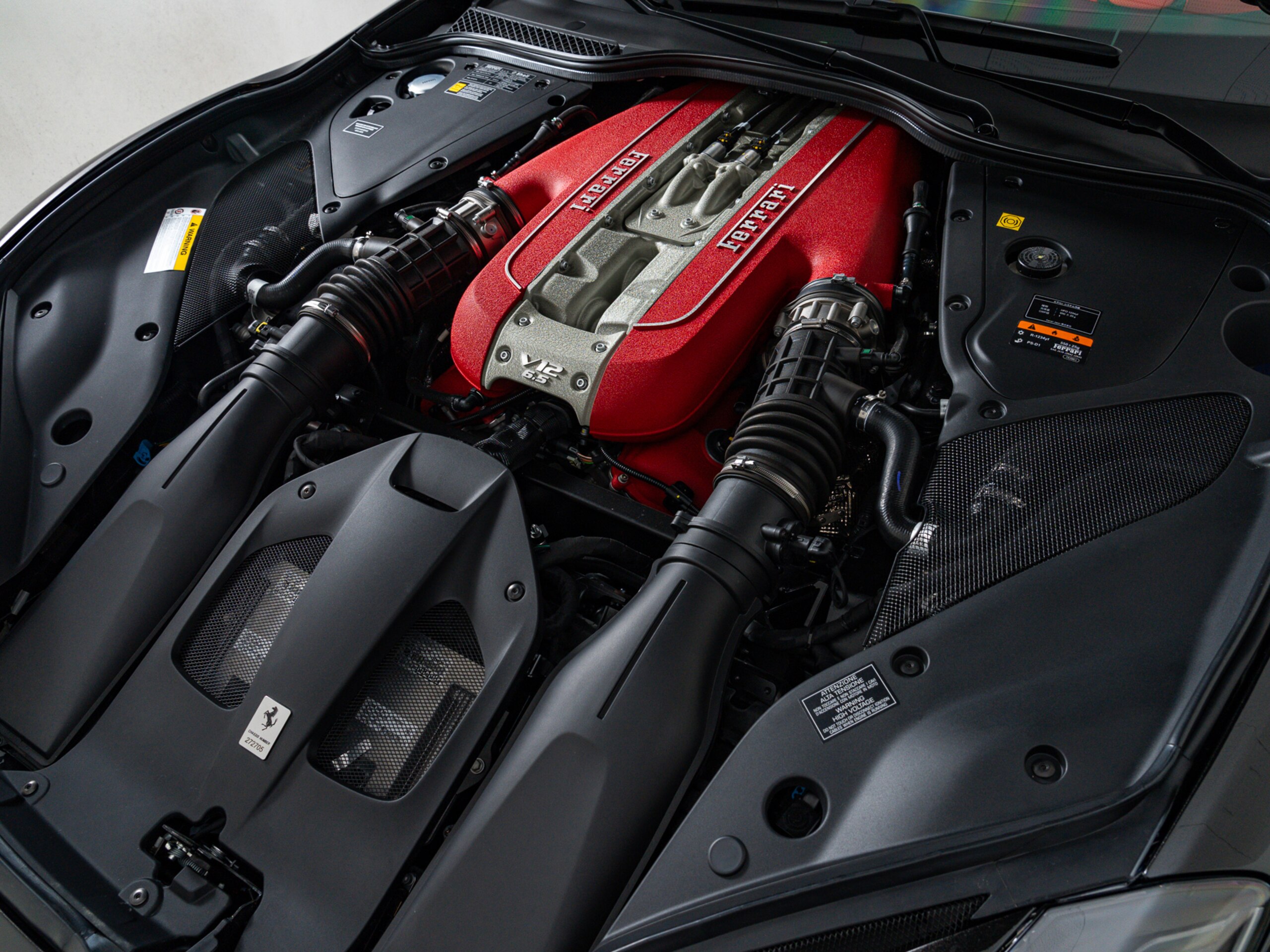 2022 Ferrari 812GTS — Photo 18 / 20