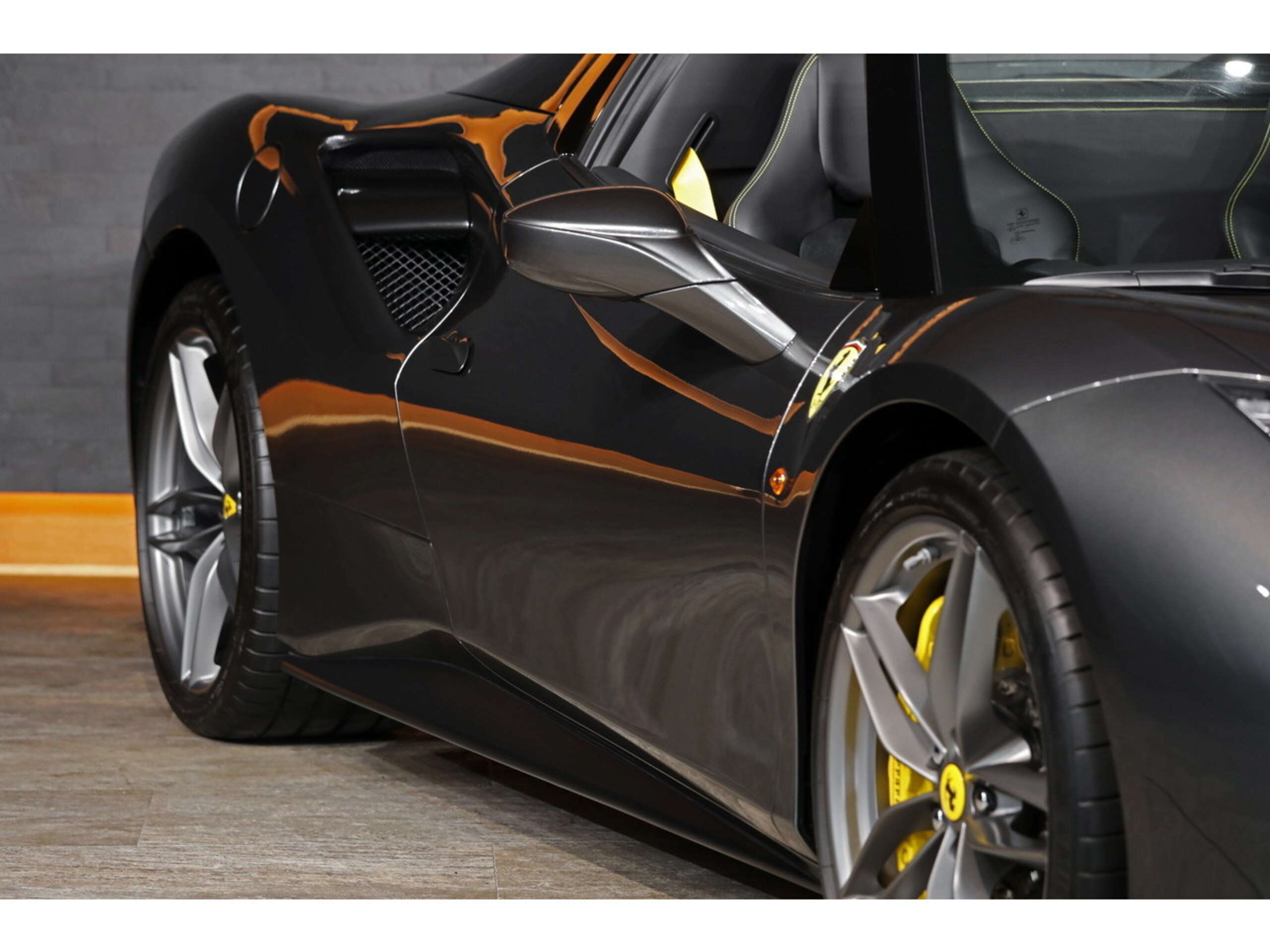 2018 Ferrari 488 Spider — Photo 36 / 65
