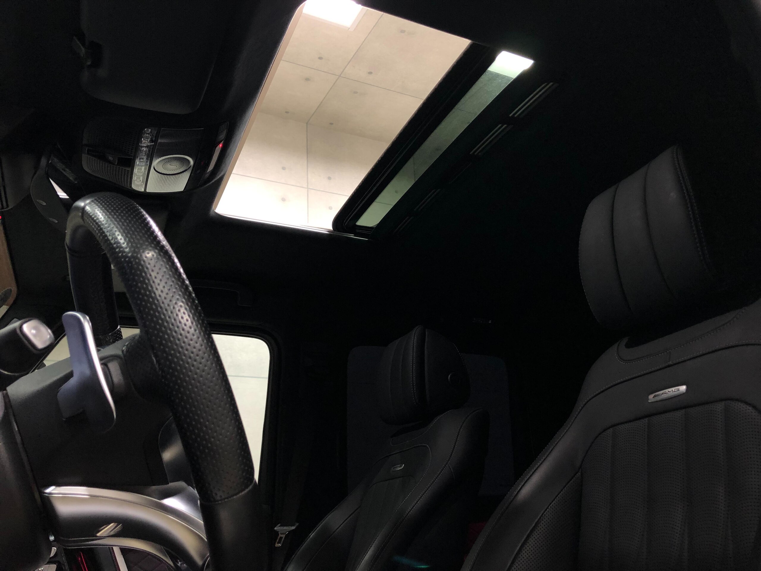 2019 Mercedes Benz G63 AMG — Photo 8 / 21