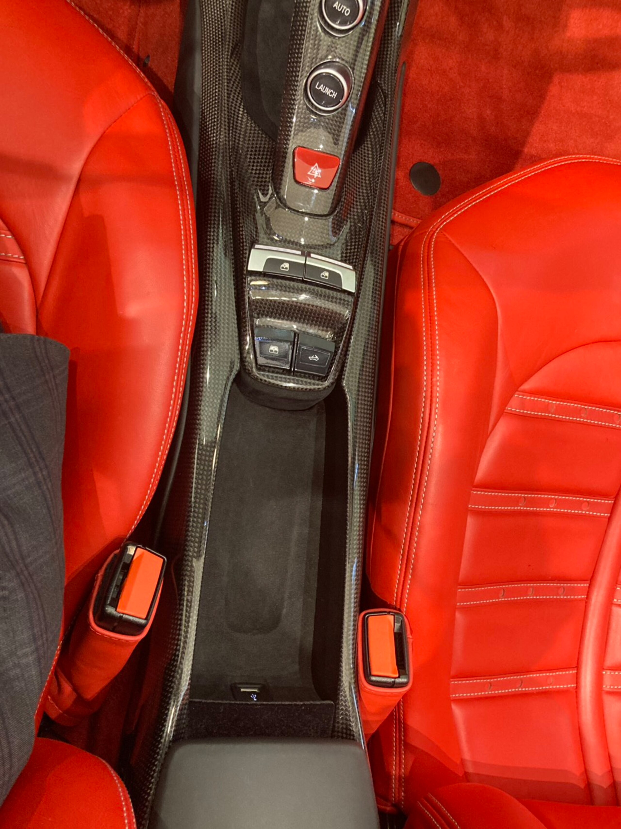 2016 Ferrari 488 Spider — Photo 25 / 35