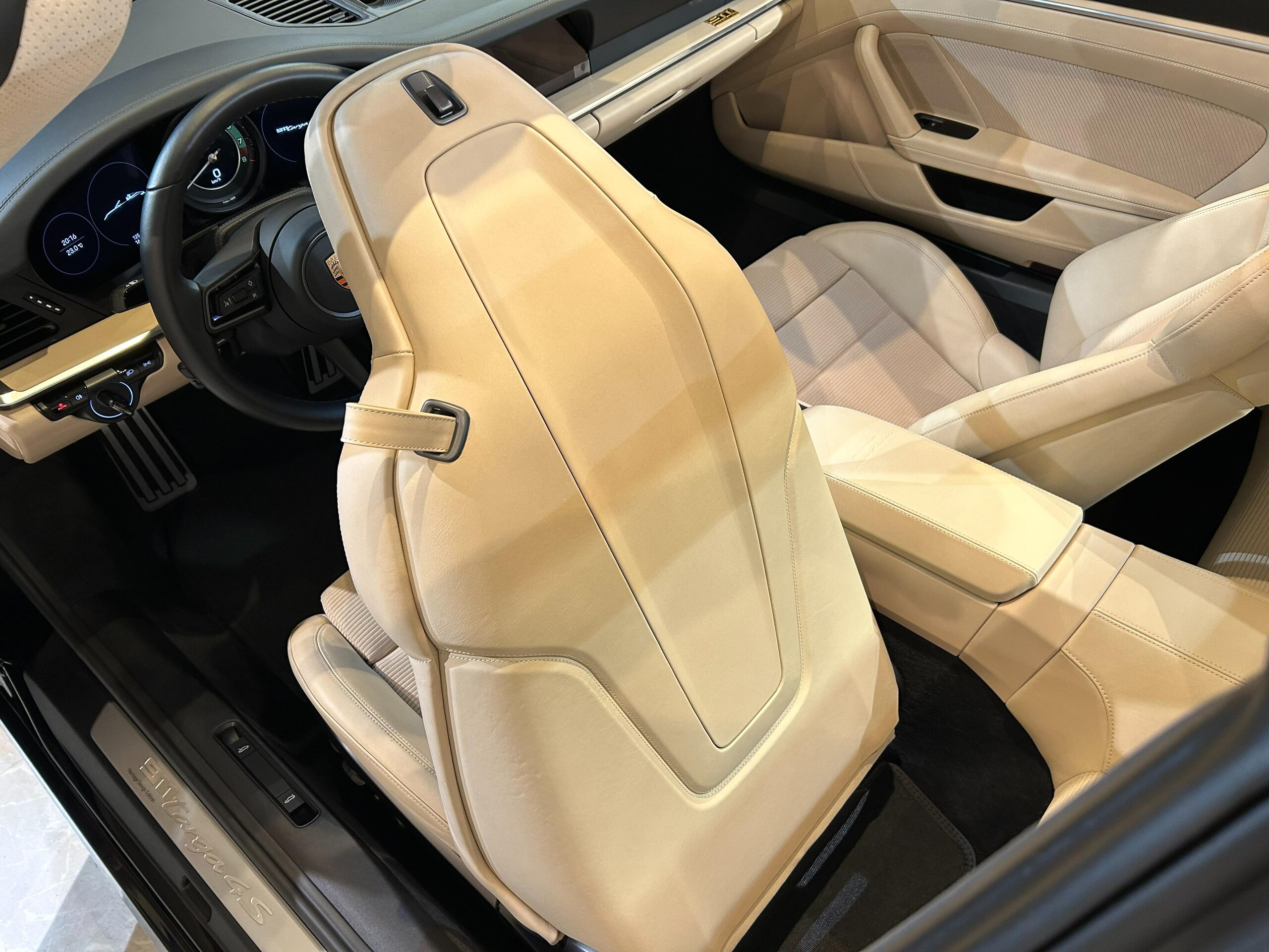 2020 Porsche 911 Targa 4S — Photo 59 / 78