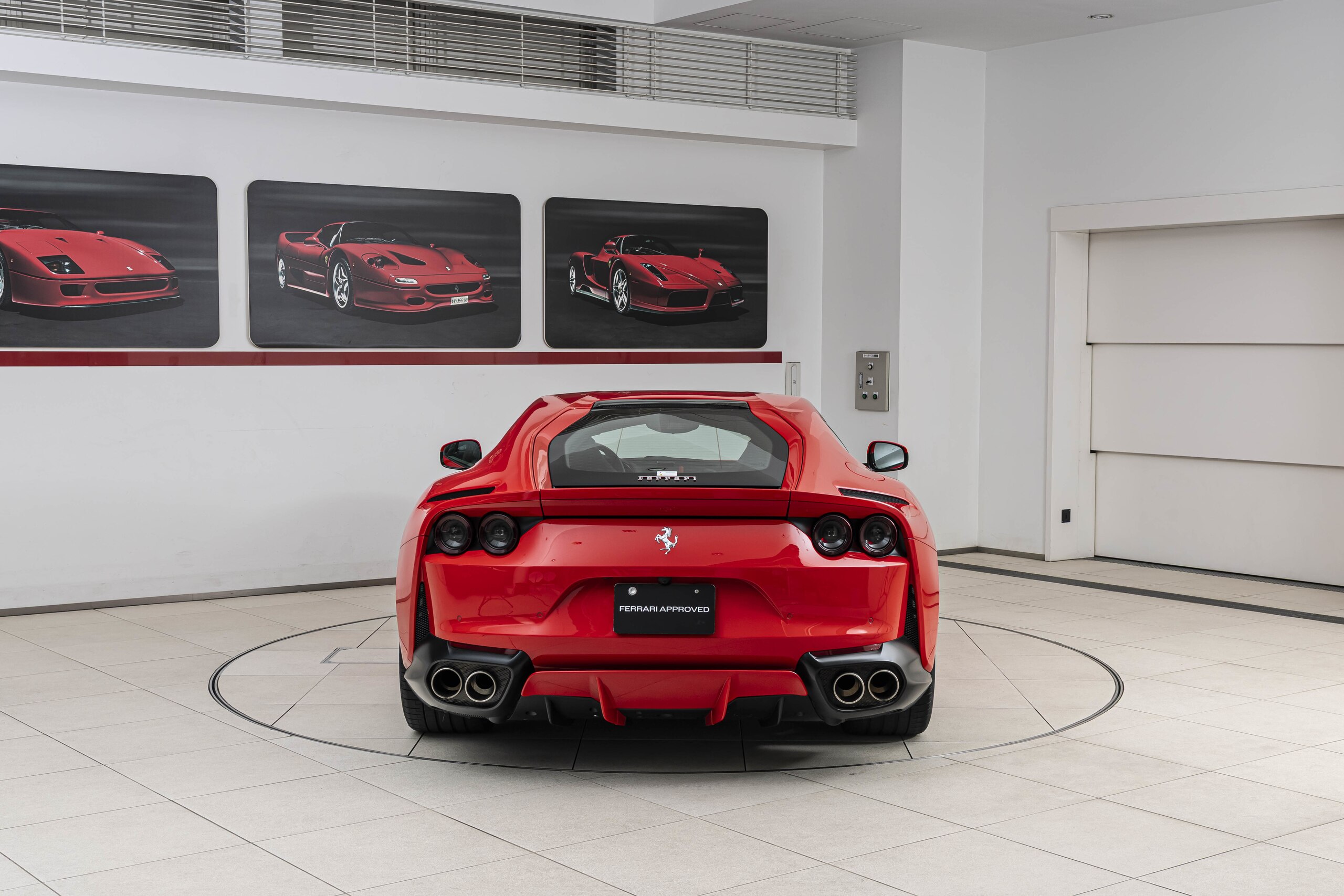 2018 Ferrari 812 Superfast — Photo 6 / 30