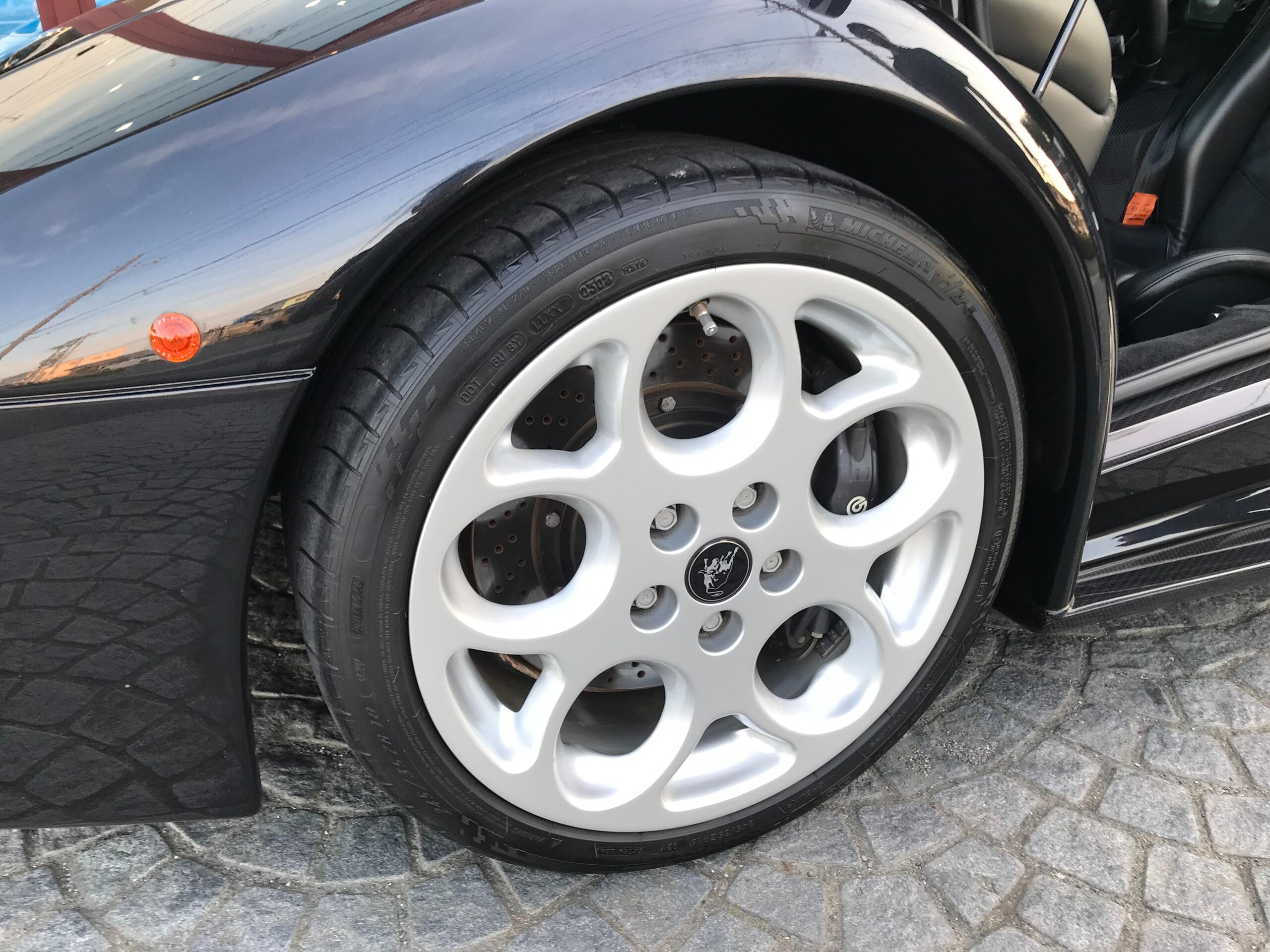 2001 Lamborghini Diablo VT 6.0 — Photo 16 / 18