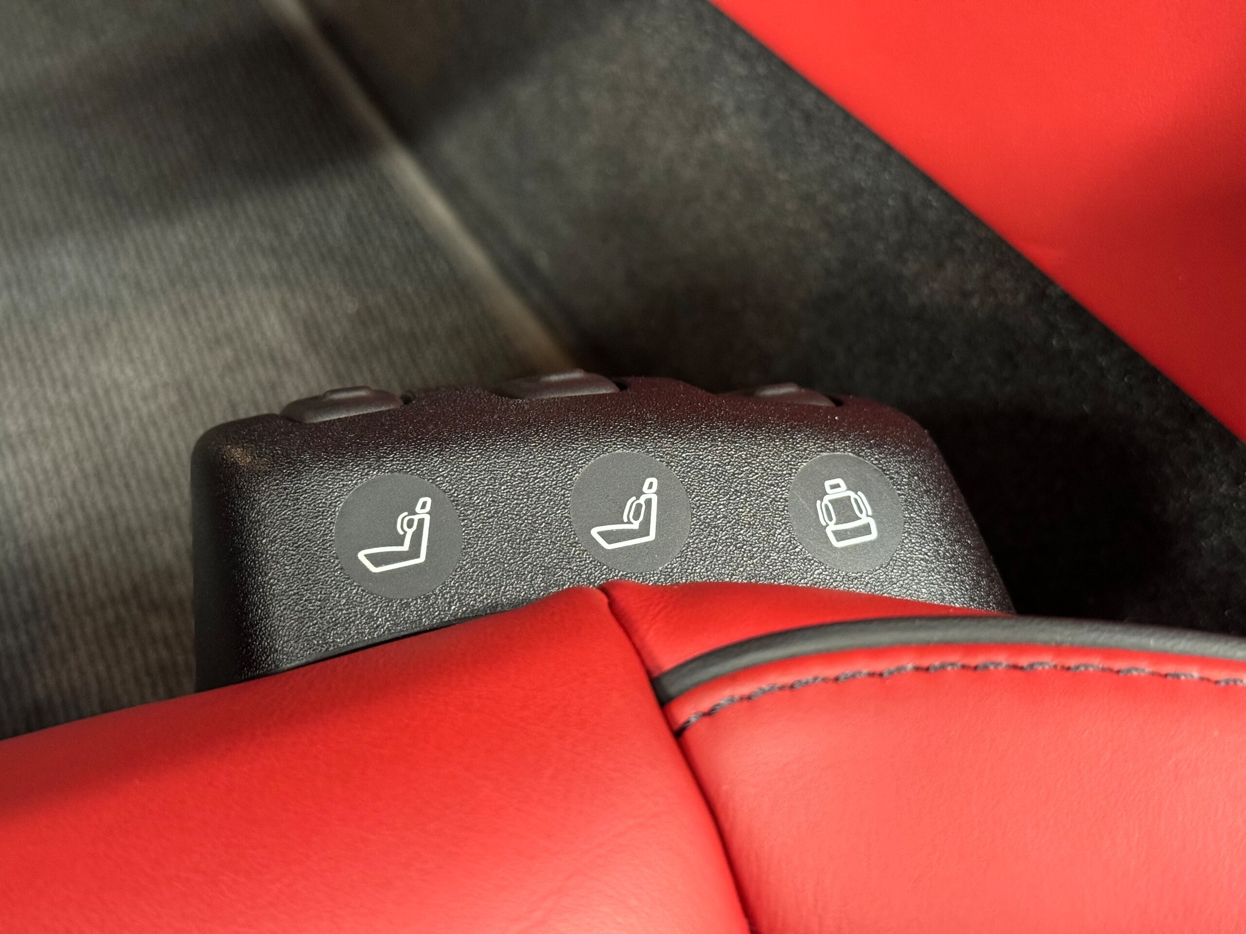 2012 Mercedes Benz SLS AMG Roadster — Photo 22 / 27