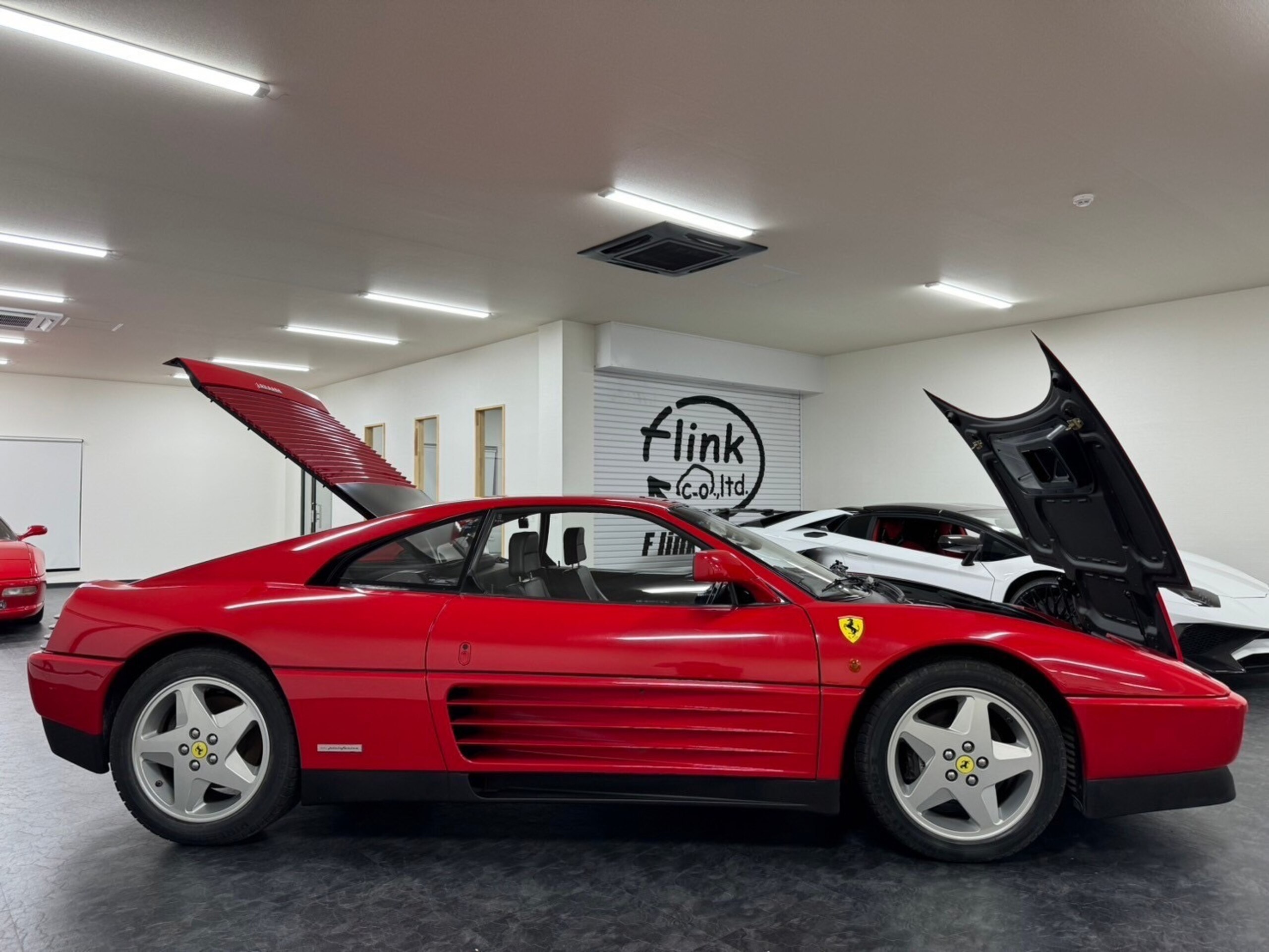 1992 Ferrari 348 TB — Photo 9 / 19