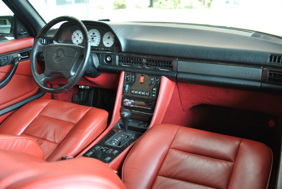 1991 Mercedes Benz 560SEC — Photo 10 / 19