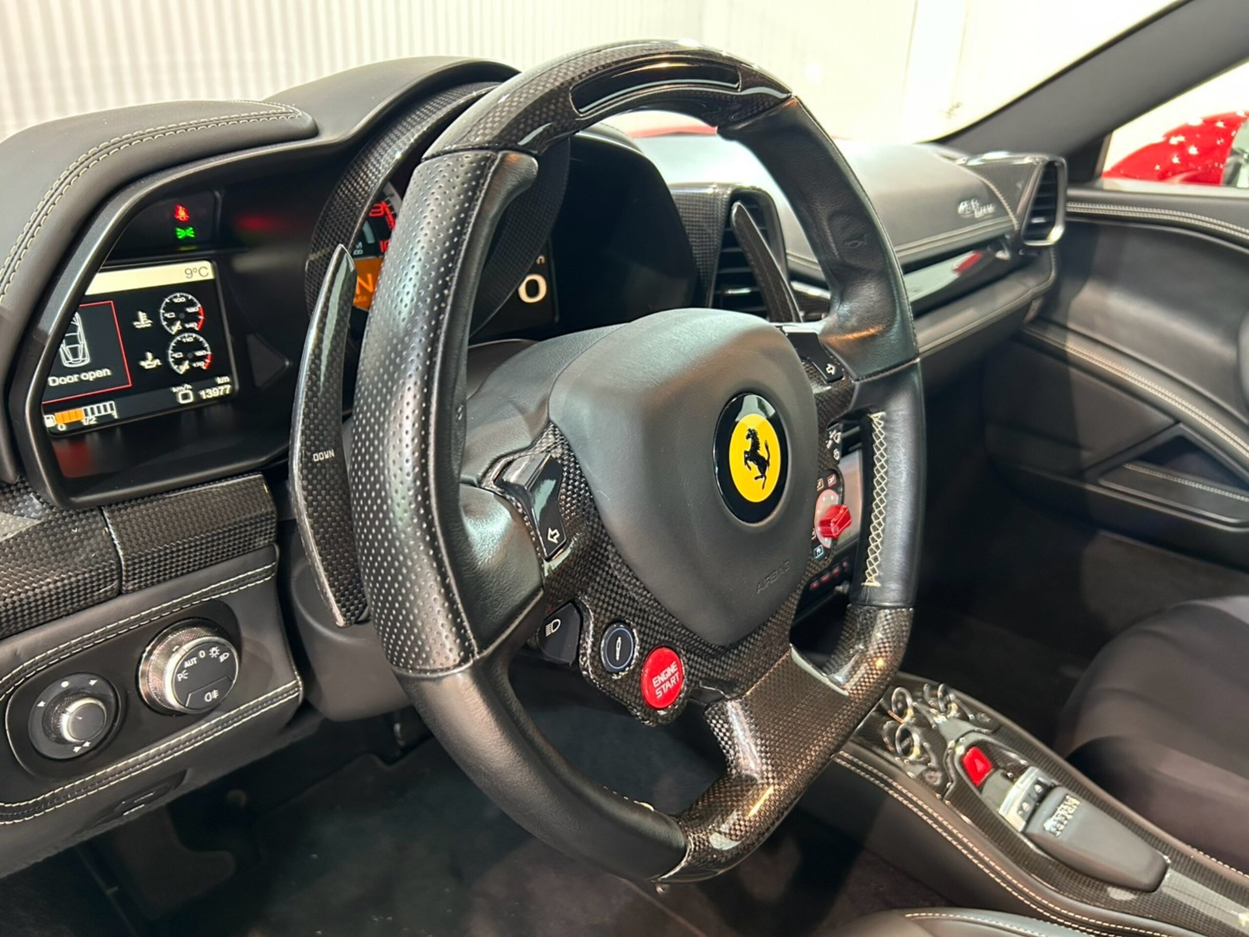 2012 Ferrari 458 Italia F1 DCT — Photo 6 / 15