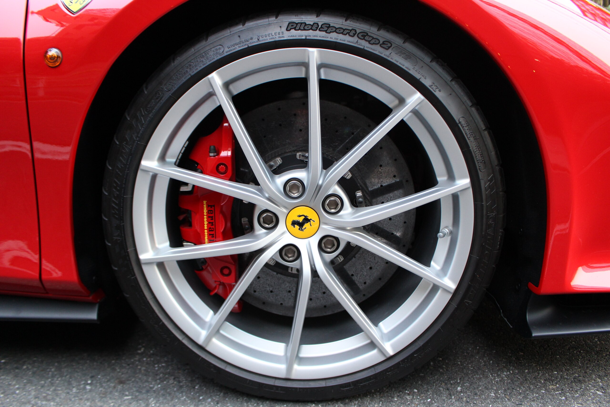 2019 Ferrari 488 Pista — Photo 14 / 14