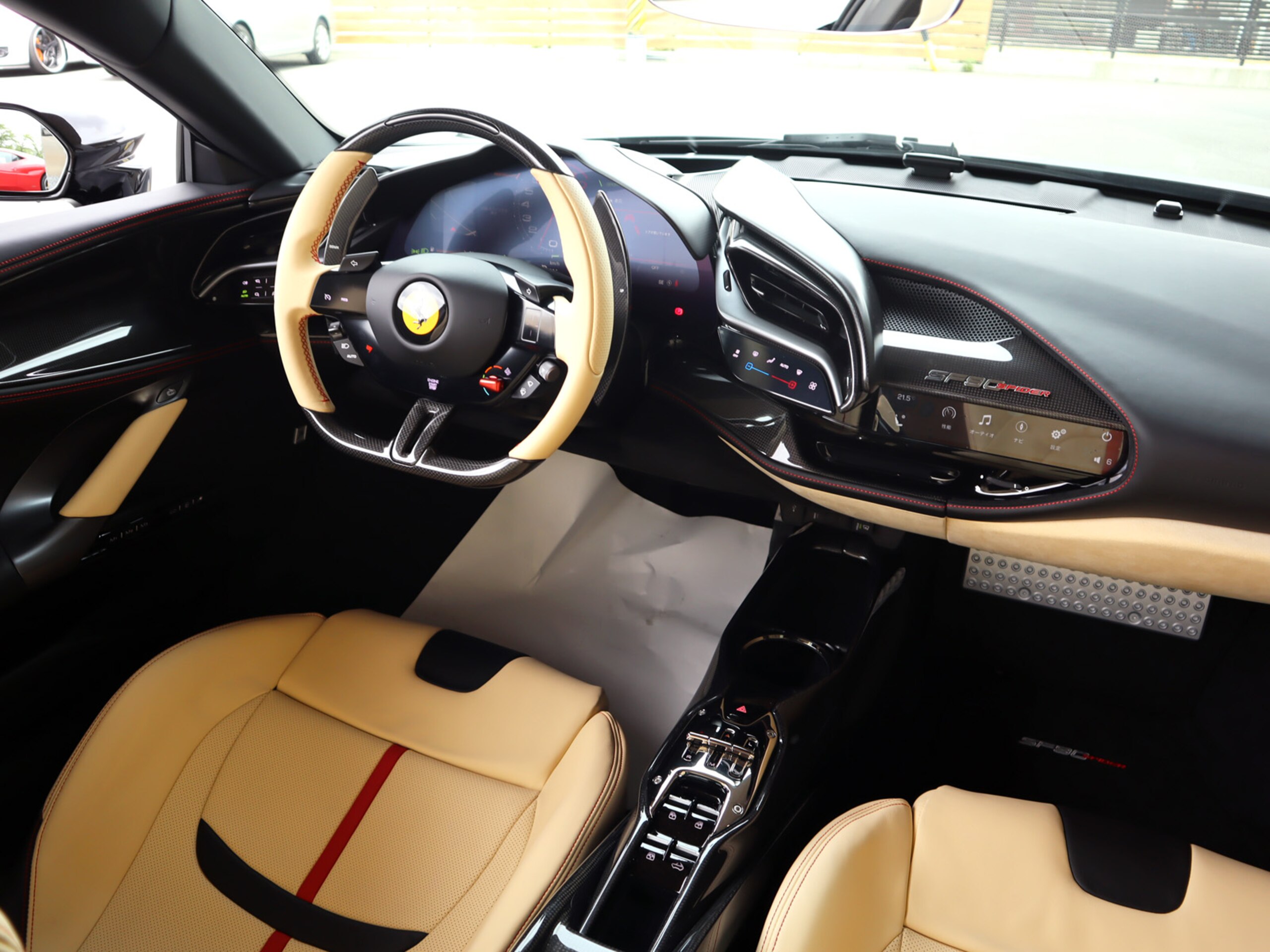 2023 Ferrari SF90 Spider — Photo 9 / 15