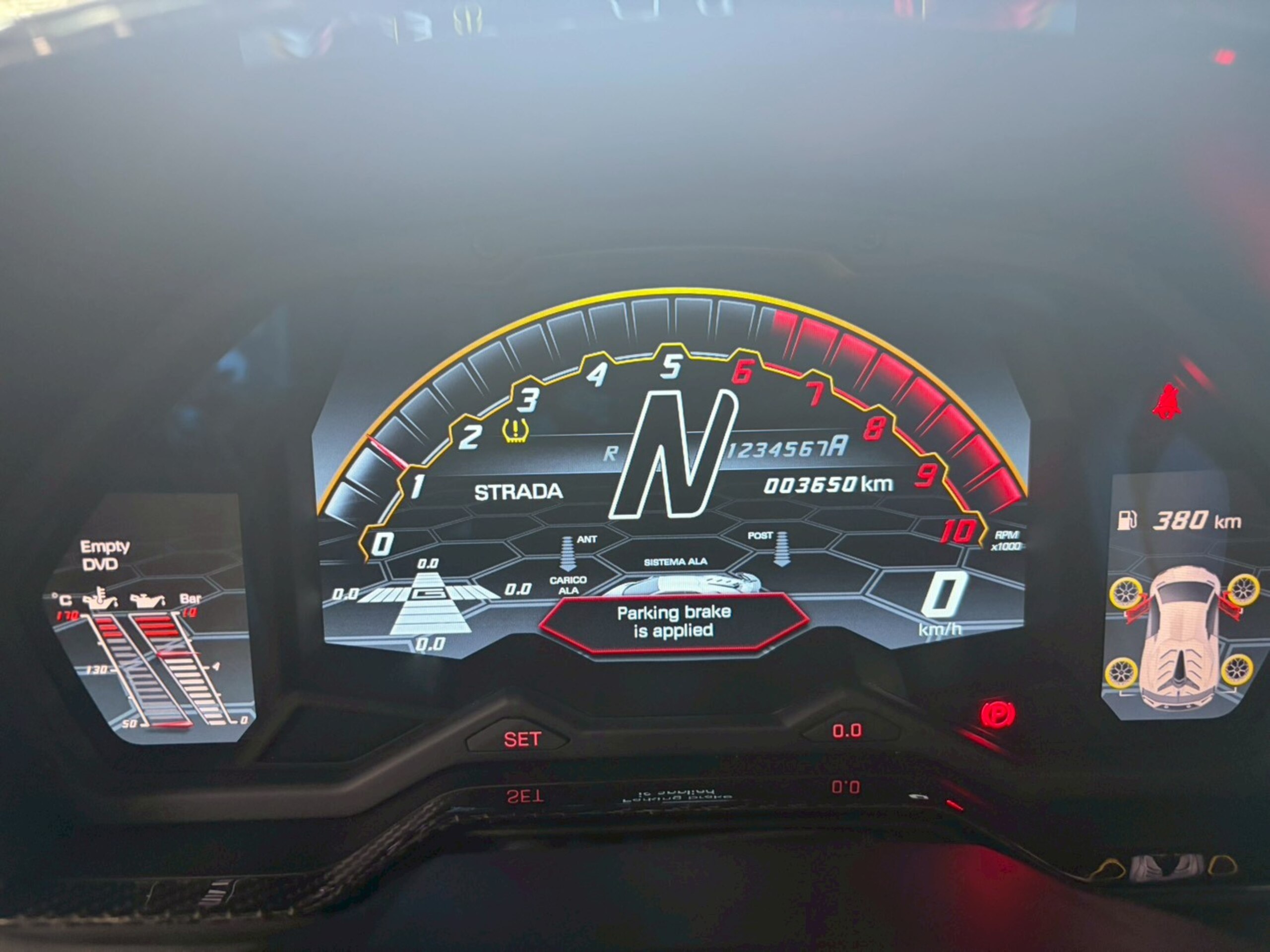 2019 Lamborghini Aventador SVJ — Photo 31 / 41