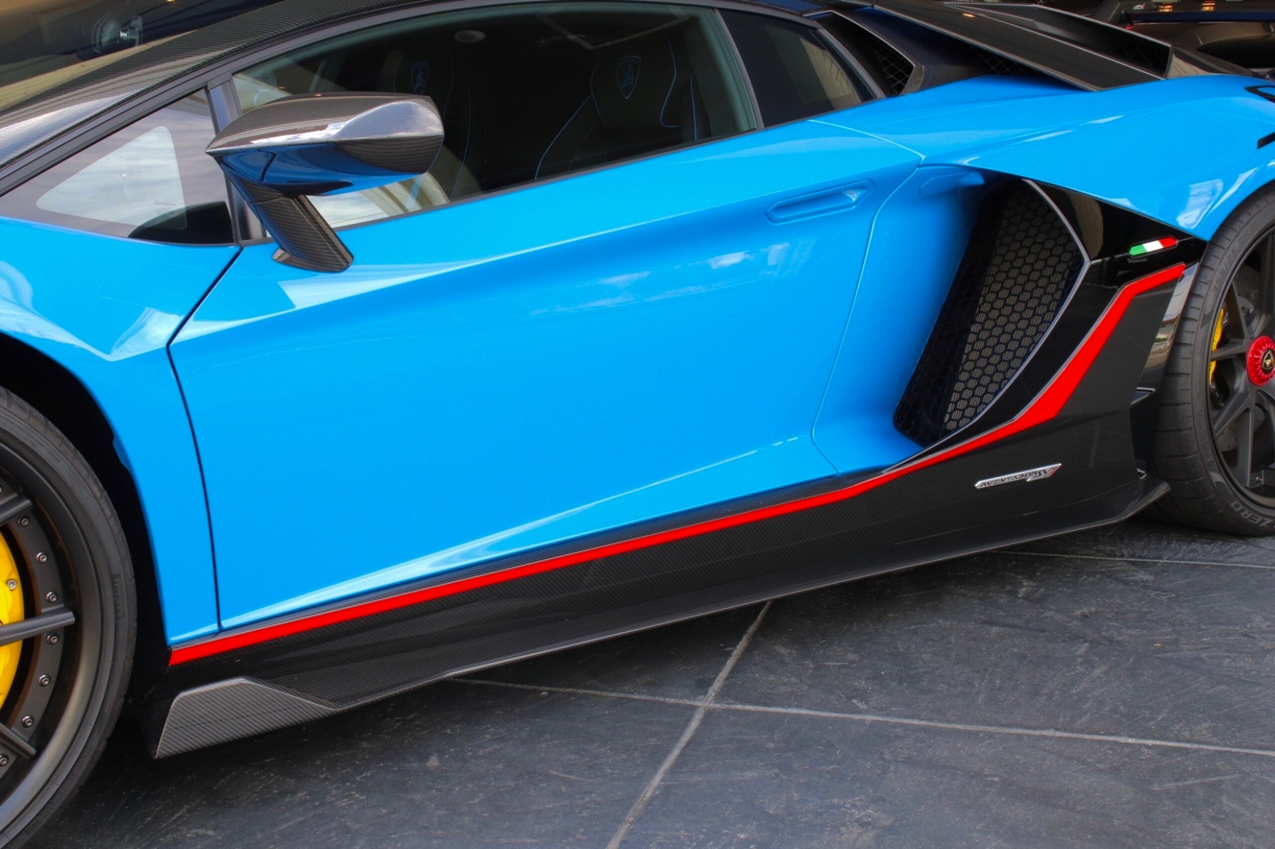 2020 Lamborghini Aventador SV — Photo 7 / 23