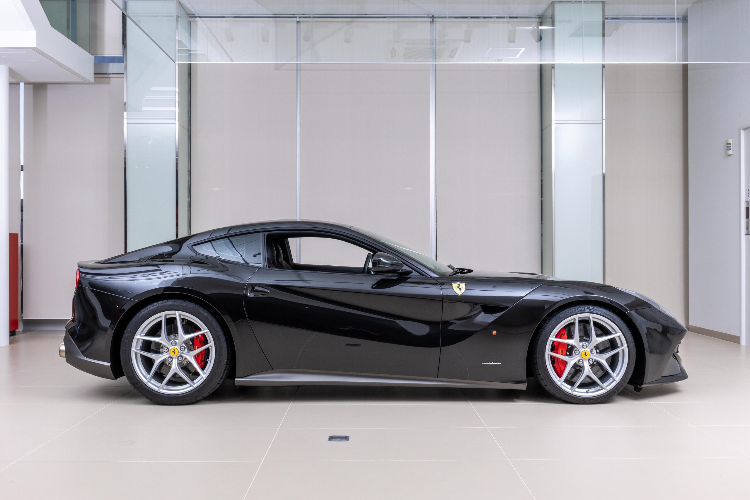 2016 Ferrari F12 Berlinetta — Photo 6 / 19