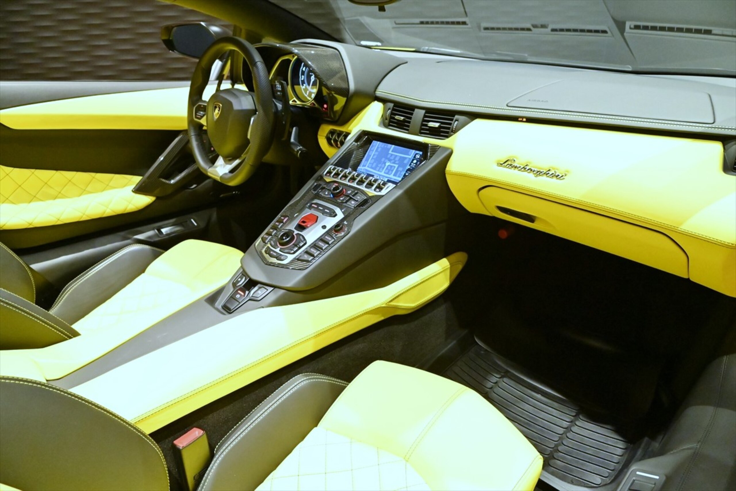 2014 Lamborghini Aventador Roadster LP720-4 — Photo 14 / 22