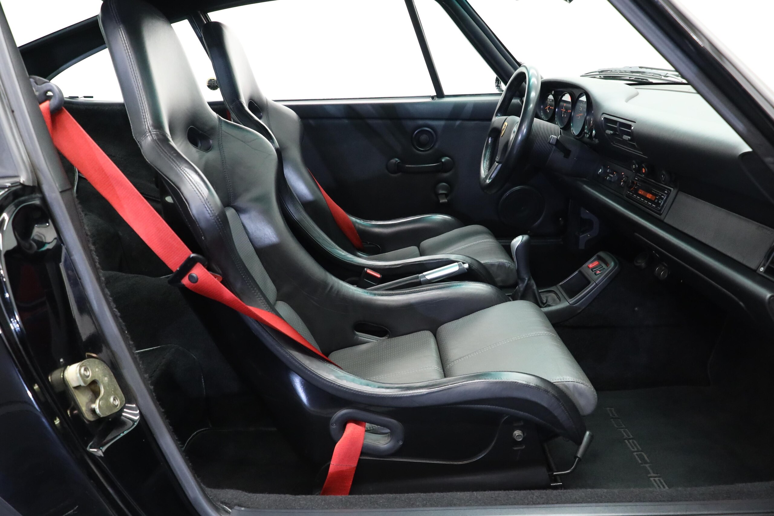 1995 Porsche 911 Carrera RS — Photo 15 / 19